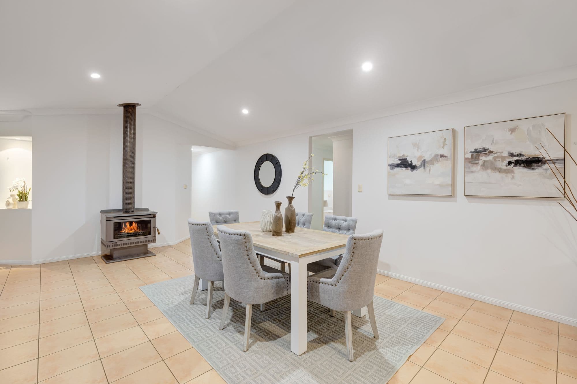 19 Bellfield Crescent, Parkinson — photo 4 of 5