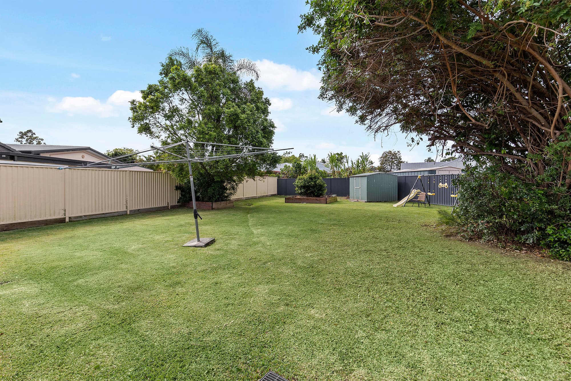10 Mallee Court, Bridgeman Downs — photo 3 of 5
