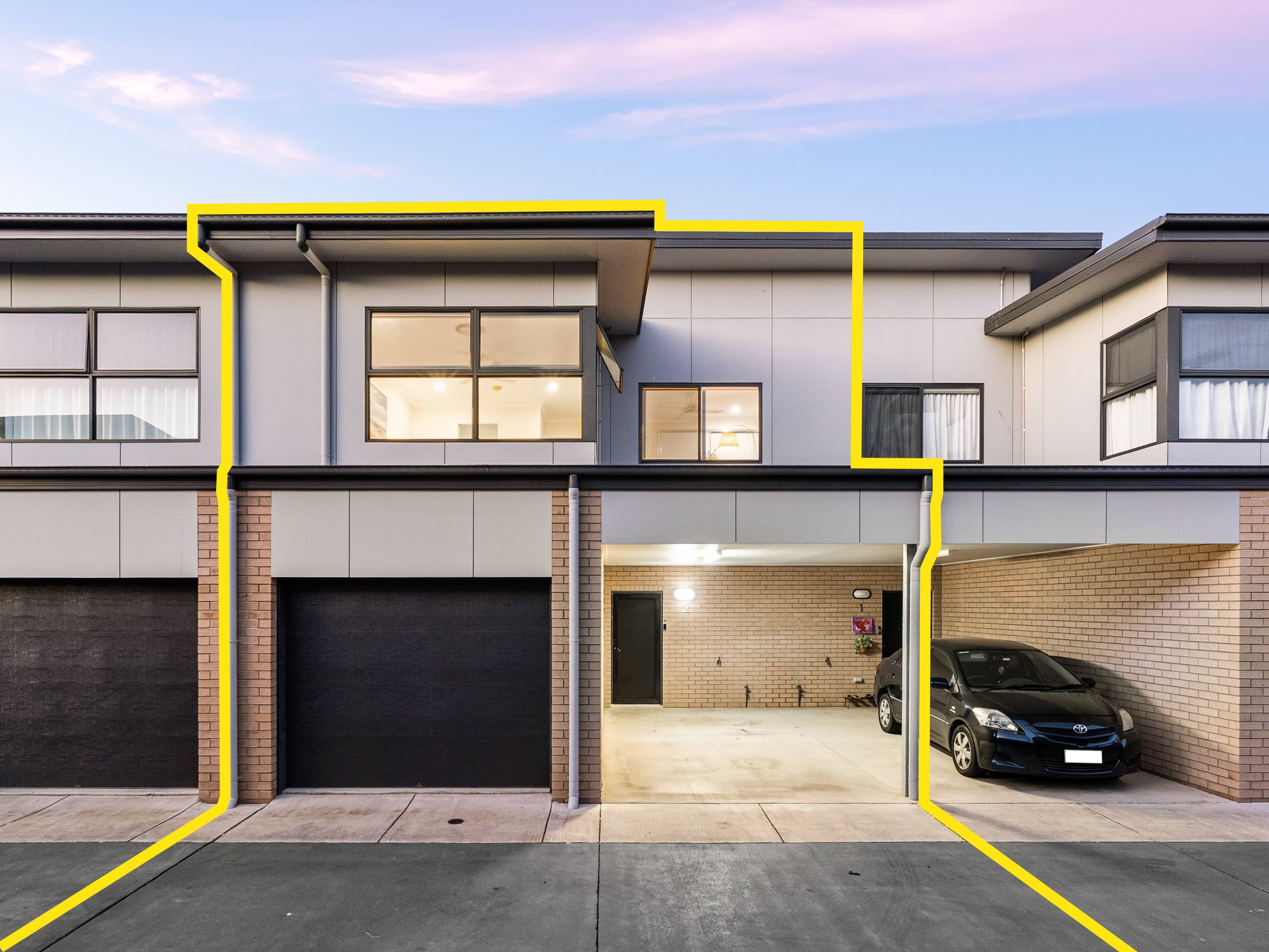 2/1 Luke Close, Sunnybank Hills — photo 1 of 5