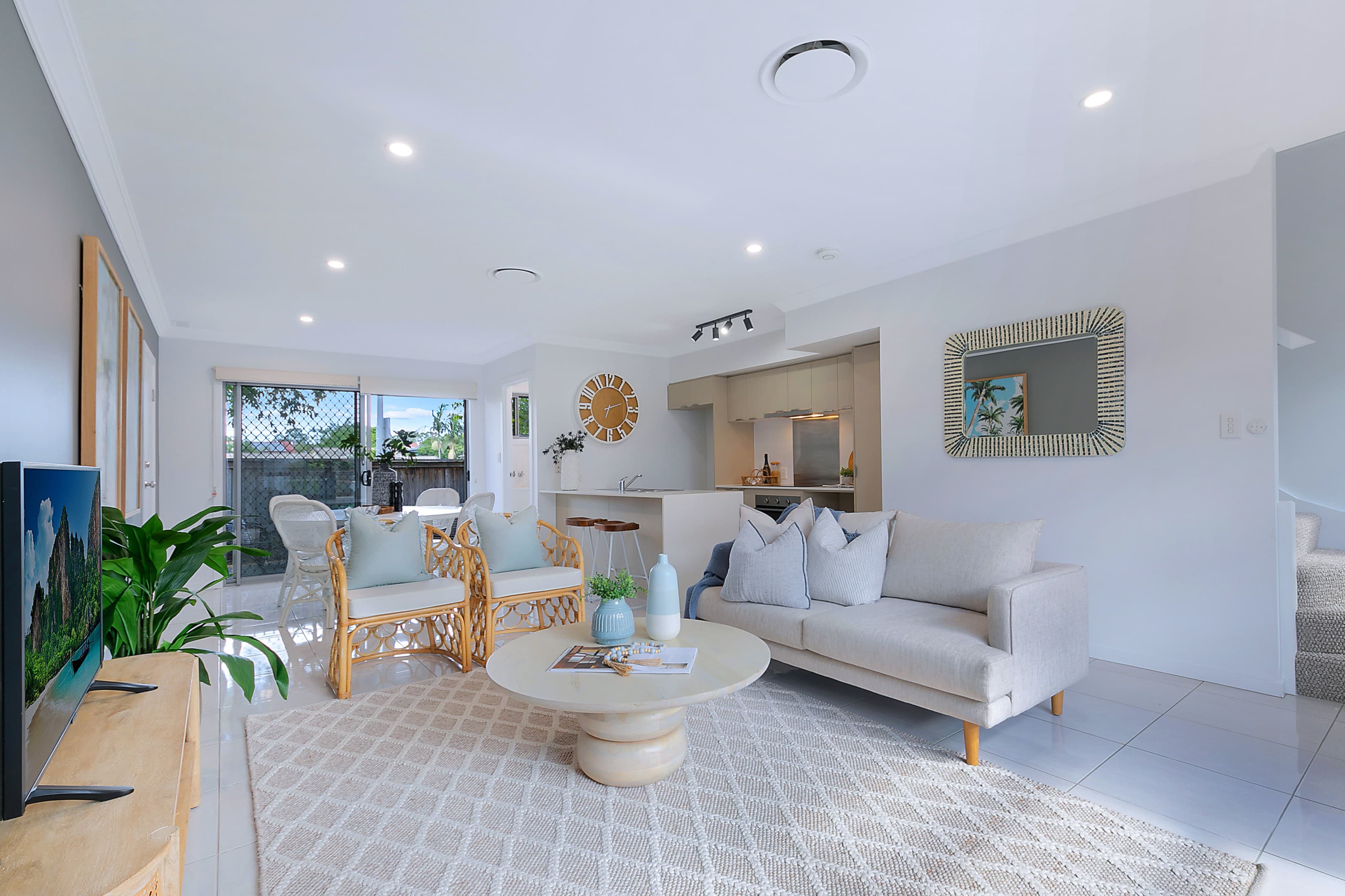 1/200 Meadowlands Road, Carina — photo 1 of 5