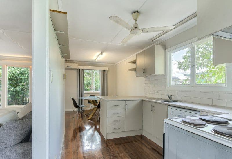 1087 Oxley Road, Oxley — photo 4 of 5