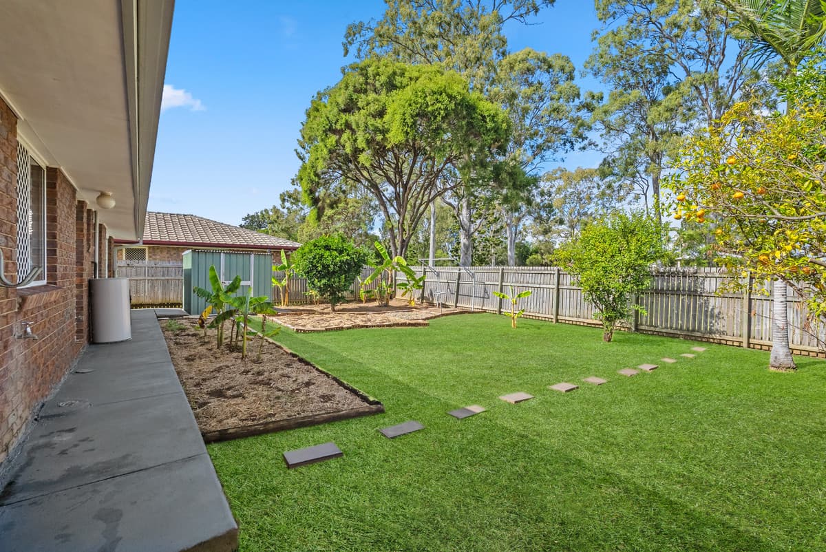 17 Parklands Circuit, Boondall — photo 4 of 5