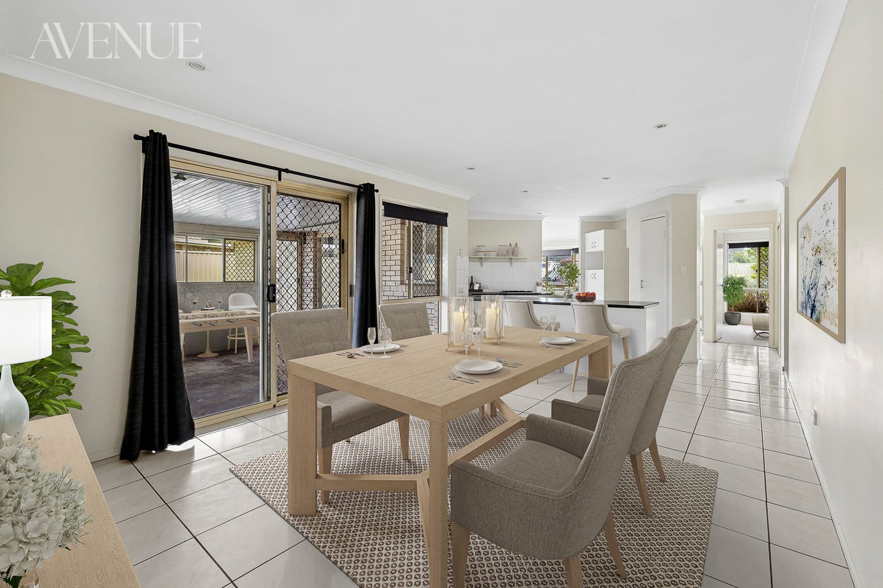 6 Lyndon Court, Boronia Heights — photo 4 of 5