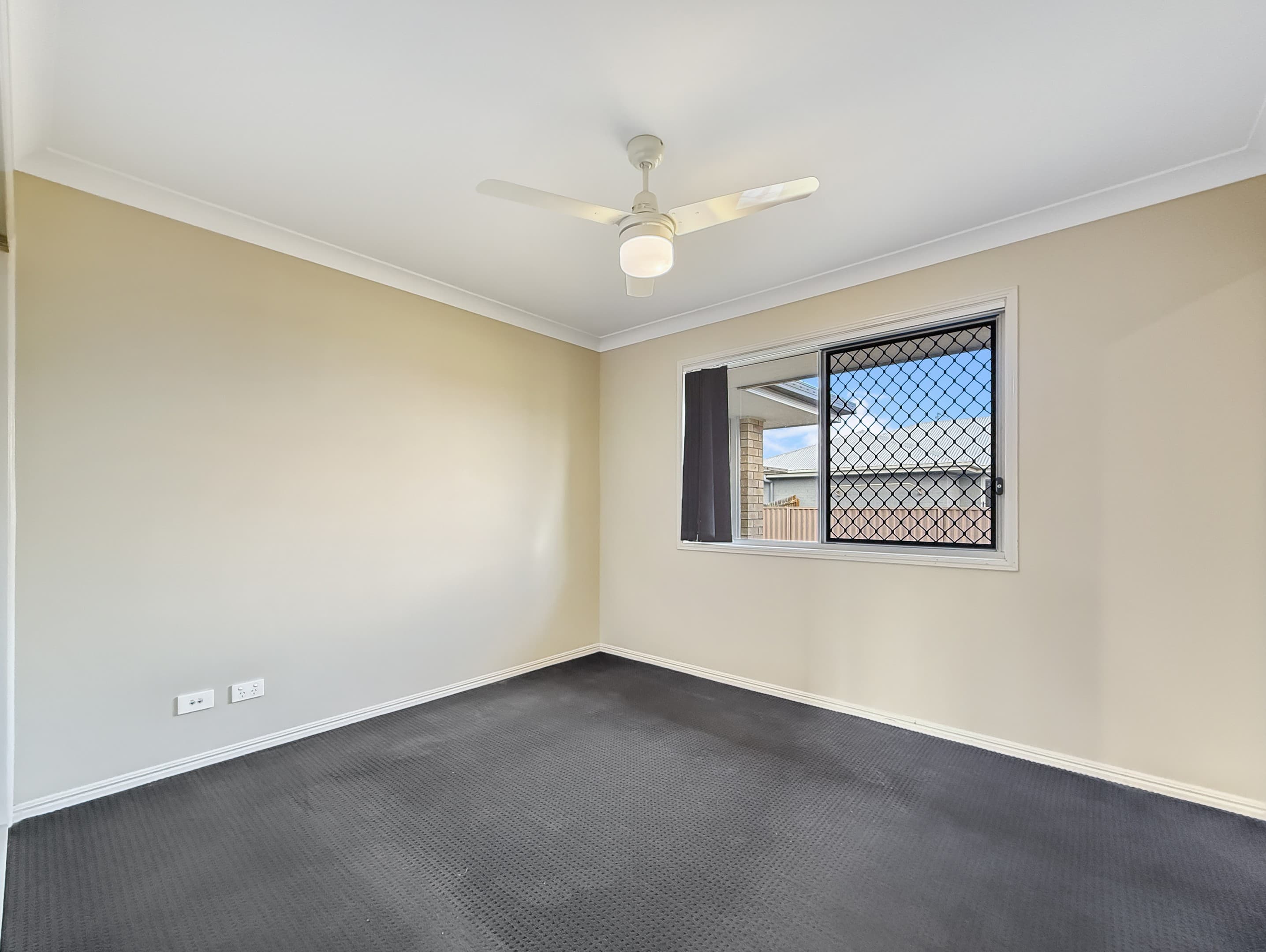 4 Semph Crescent, Laidley North — photo 4 of 5