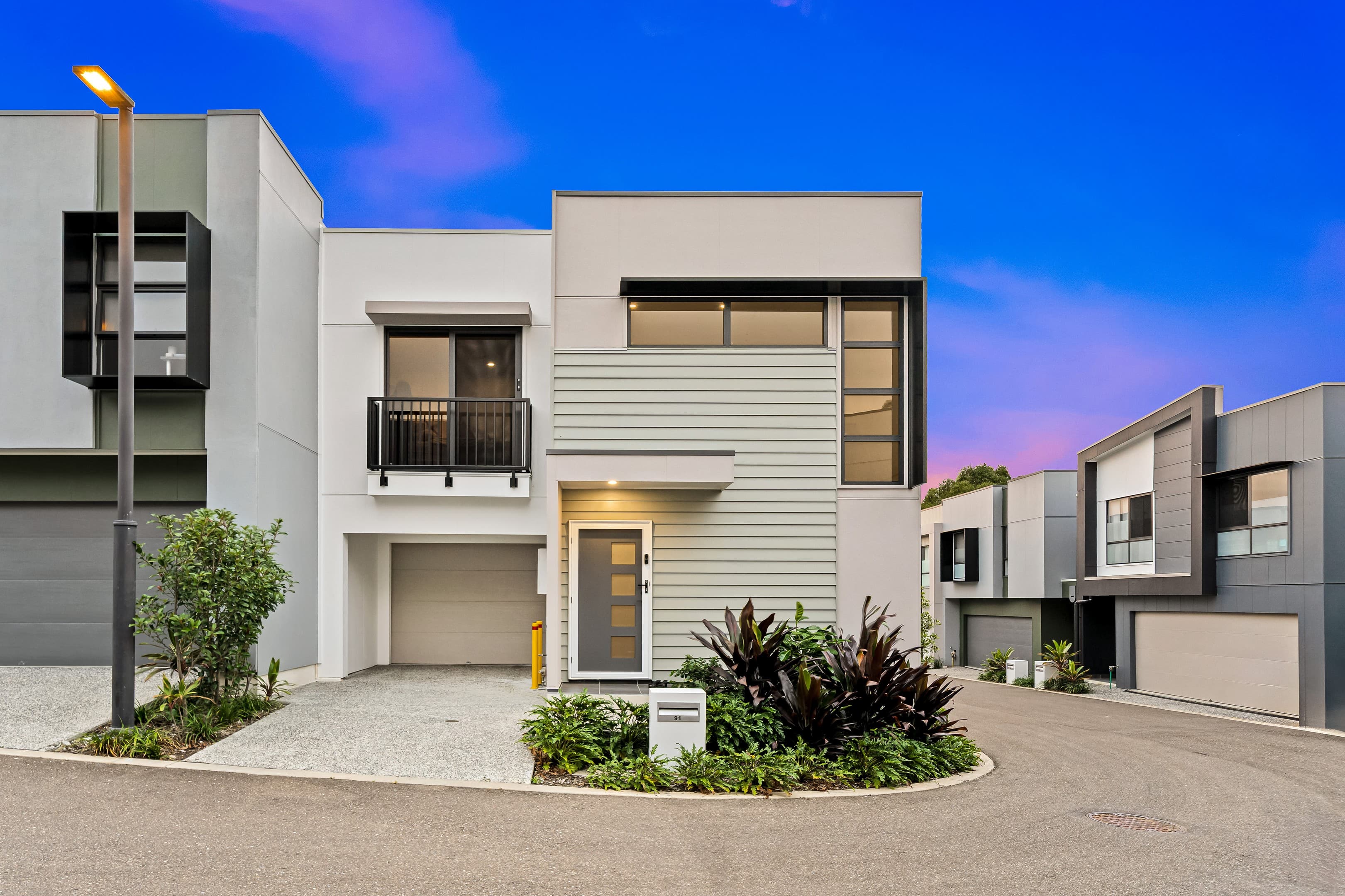 91/21 Lorisch Way, Rochedale — photo 1 of 5