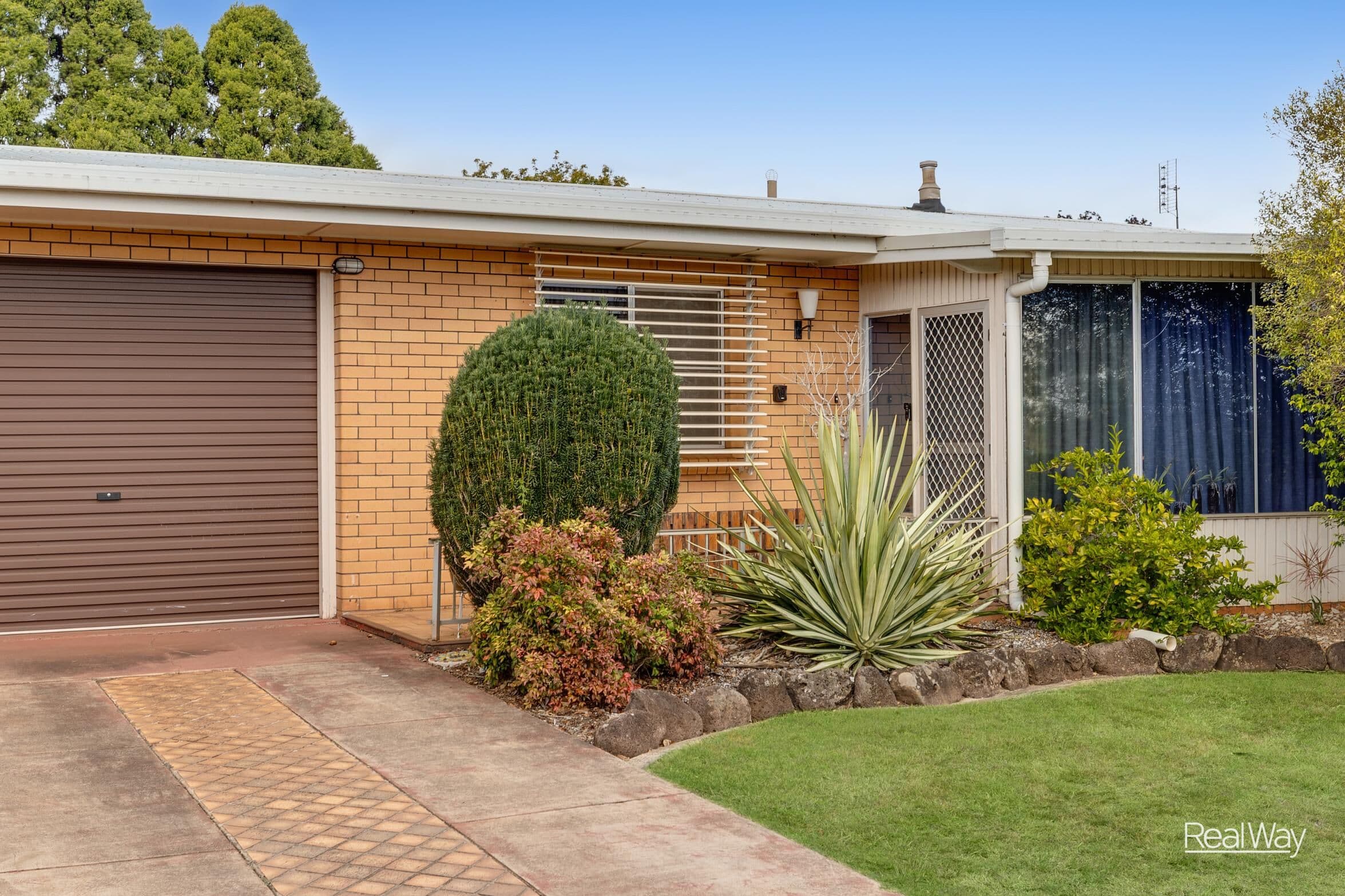 30 Rowbotham Street, Rangeville — photo 1 of 5
