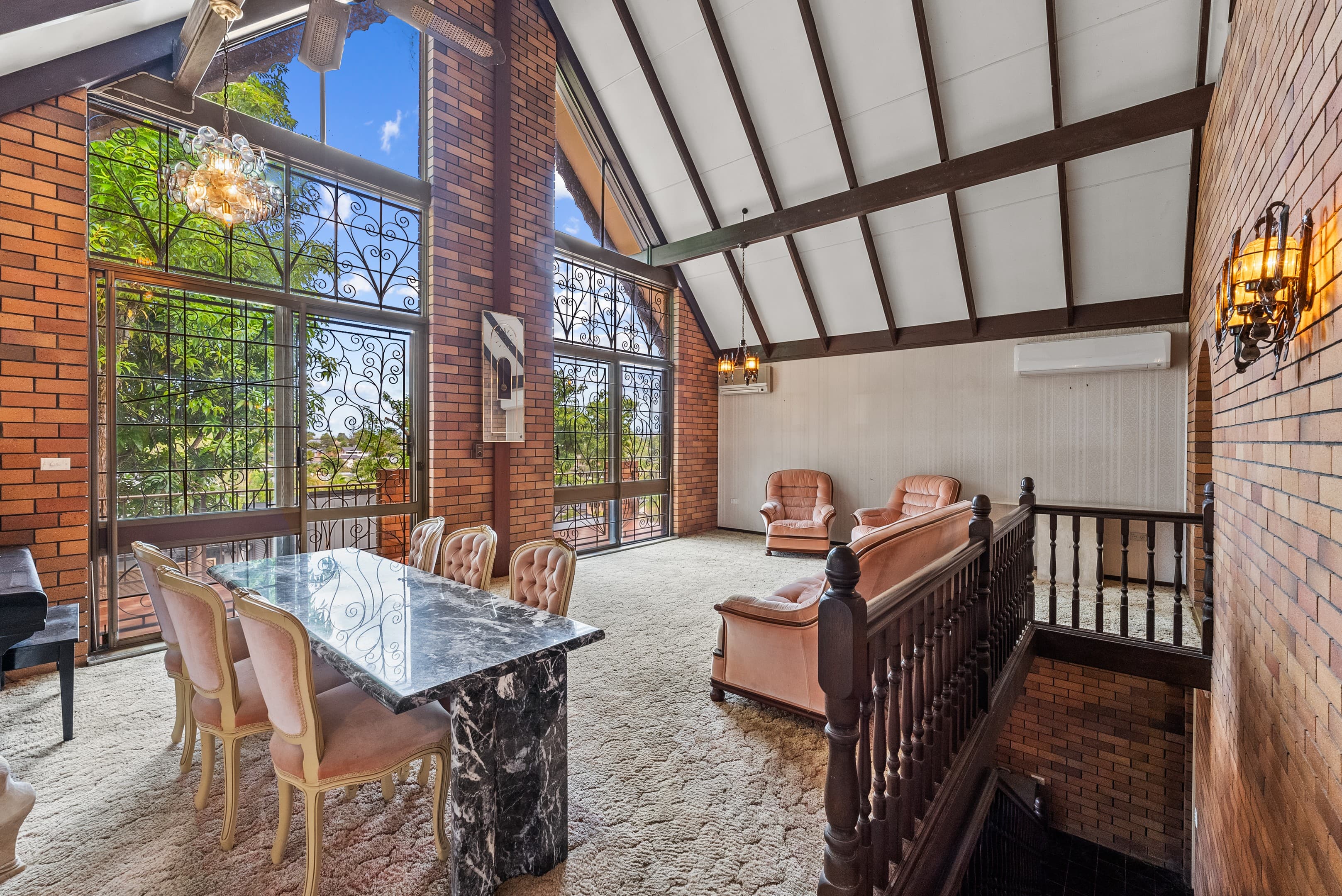 20 Kittani Crescent, Ashmore — photo 4 of 5
