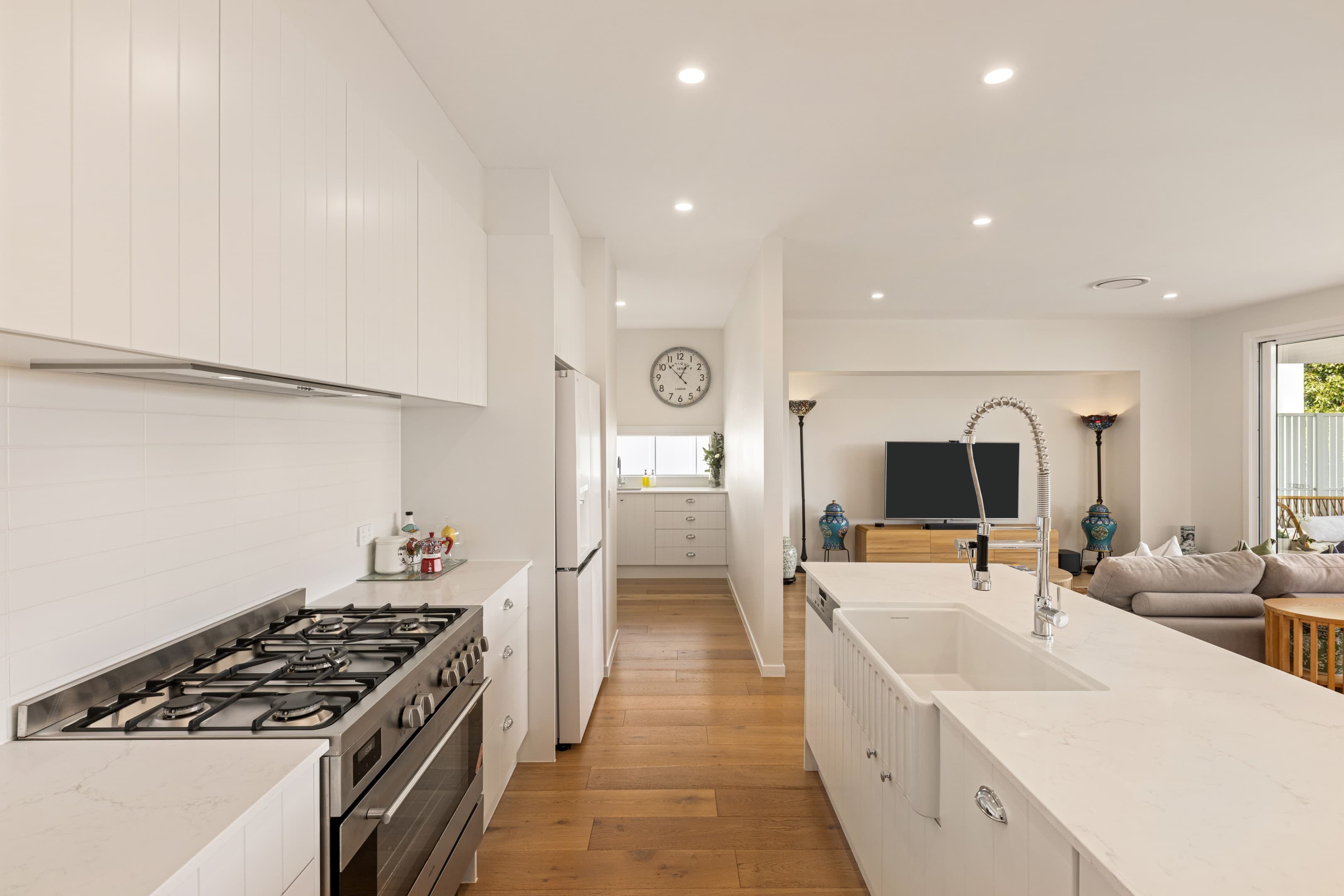 54 Waroon Street, Stafford — photo 3 of 5