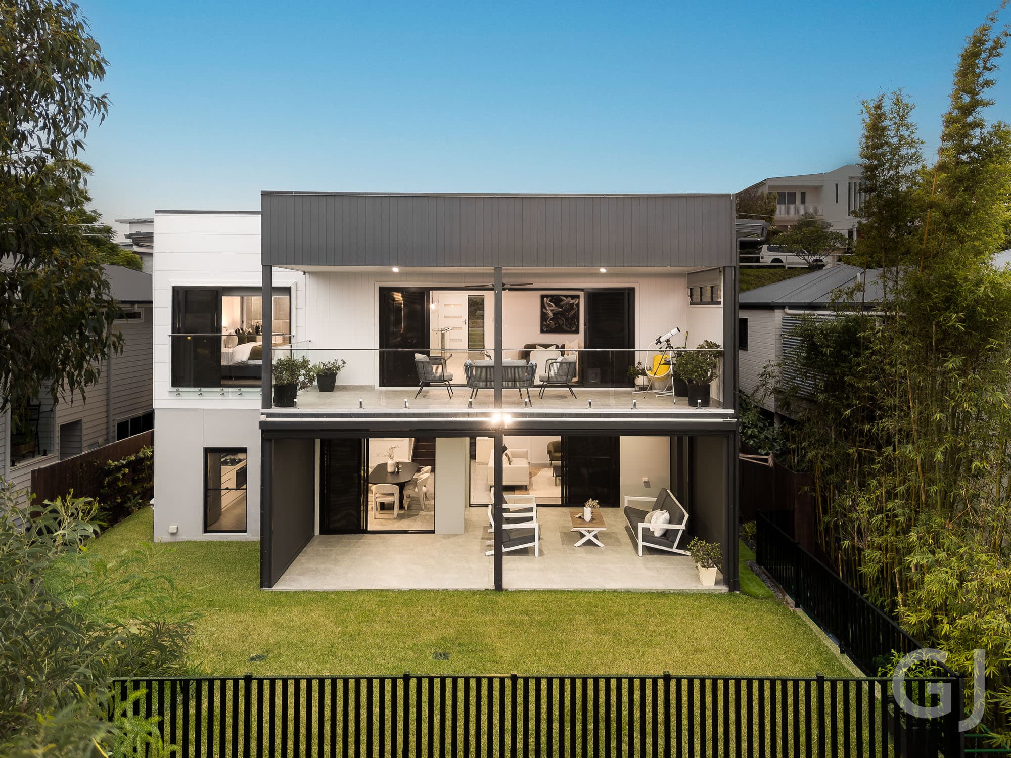 90 Welbeck Street, Alderley — photo 1 of 5