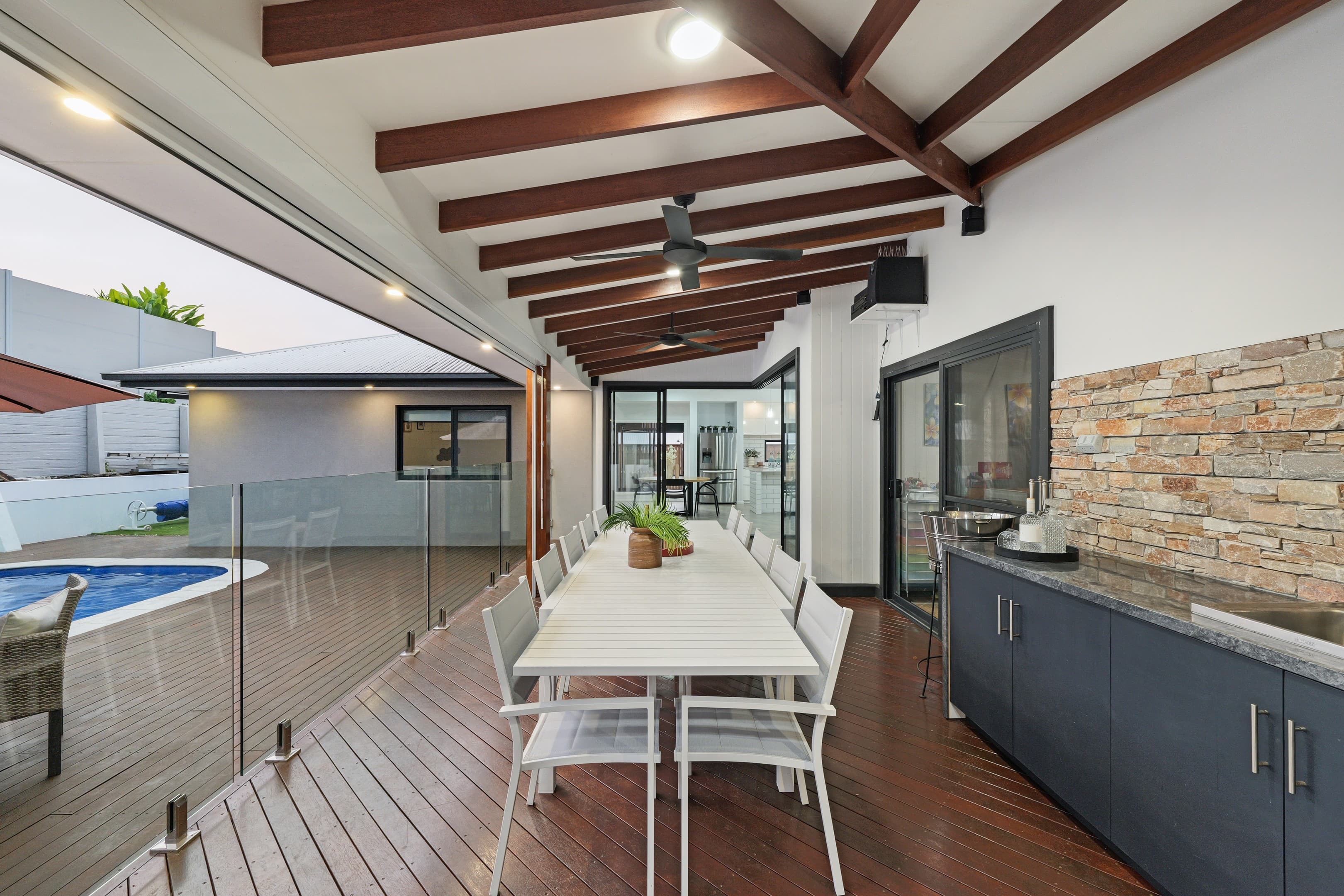 25 Albatross Street, Upper Kedron — photo 3 of 5