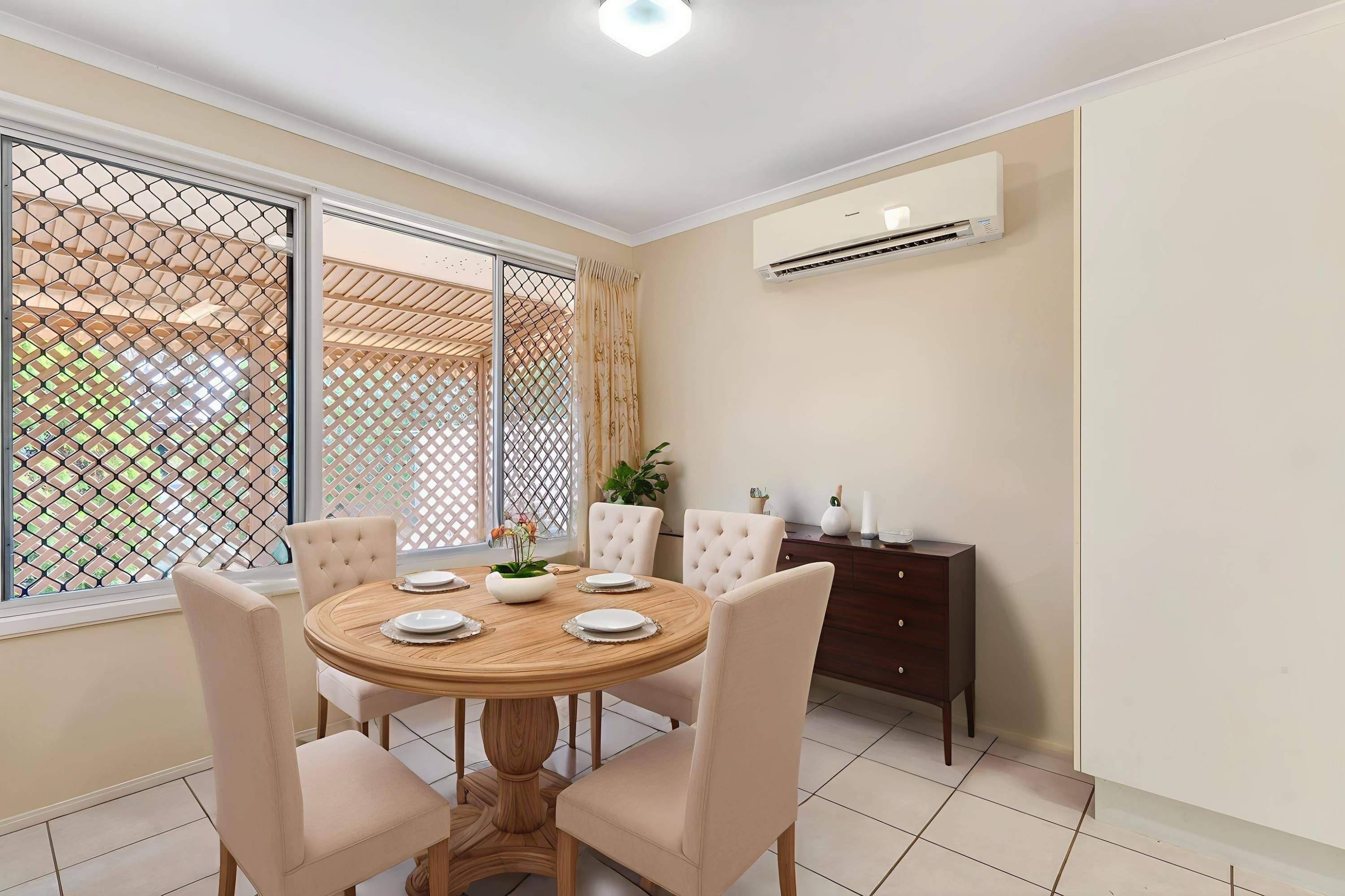 4 Glenlea Drive, Maroochydore — photo 4 of 5