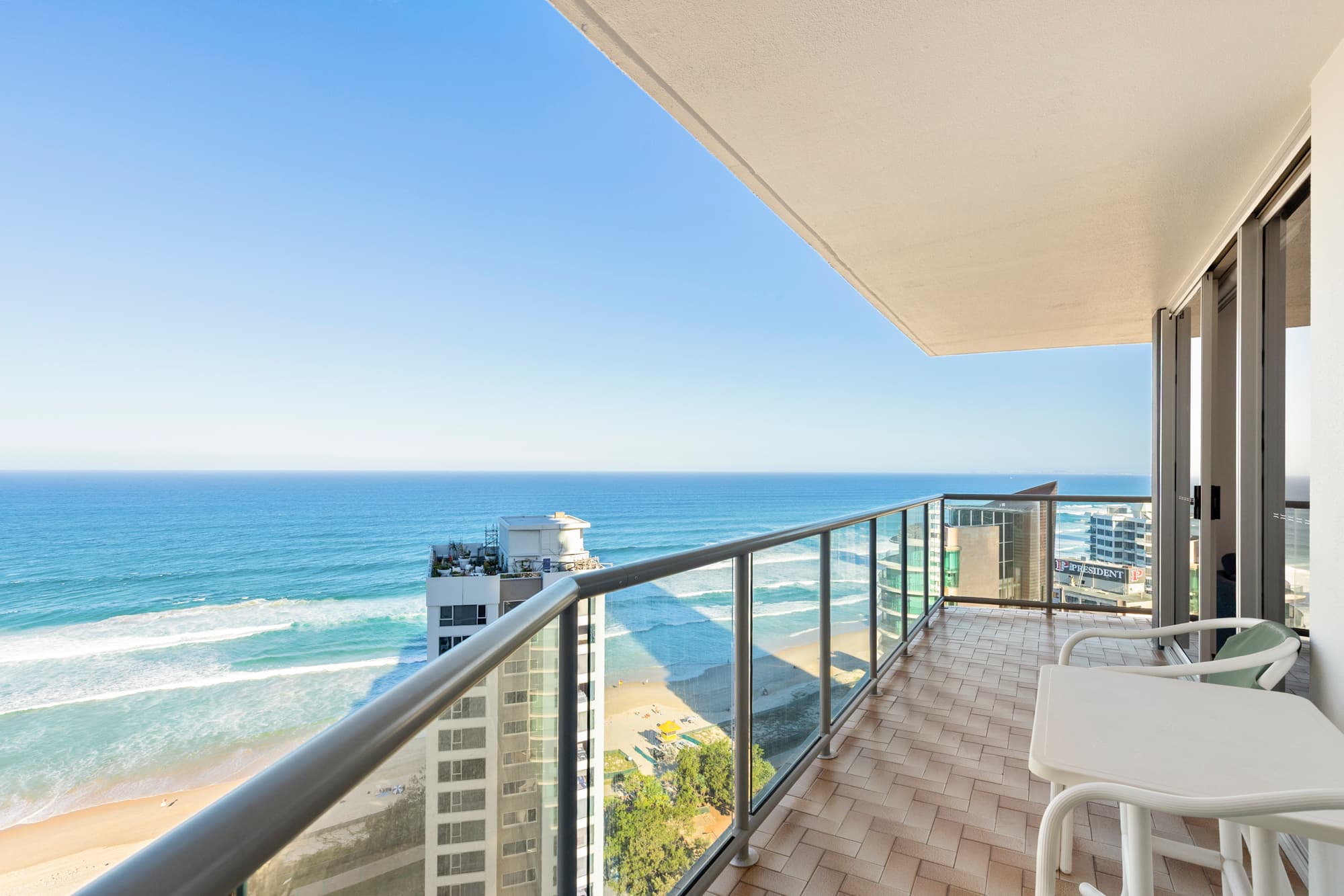 21F/5 Clifford Street, Surfers Paradise — photo 1 of 5