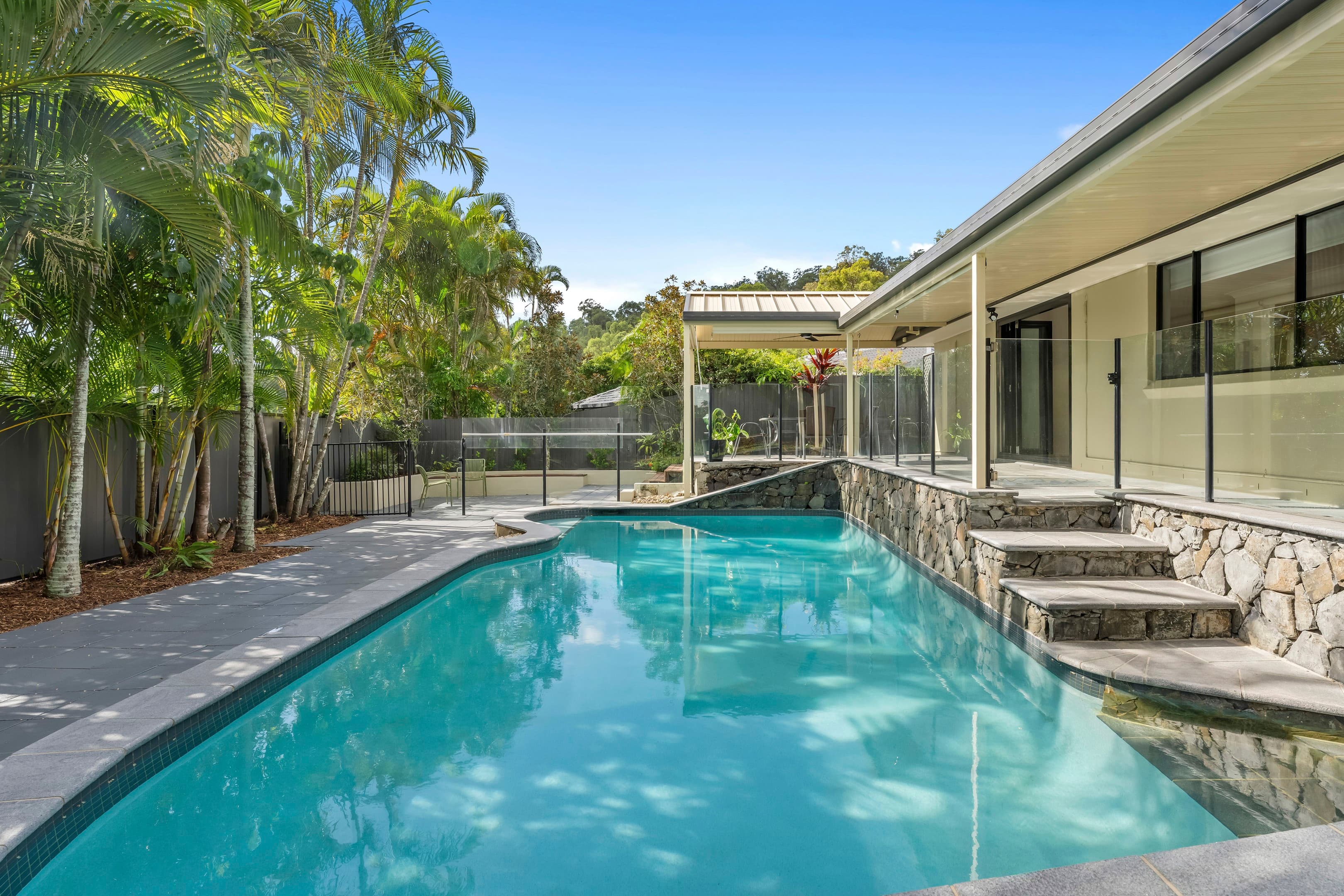 44 Jardine Drive, Springwood — photo 1 of 5