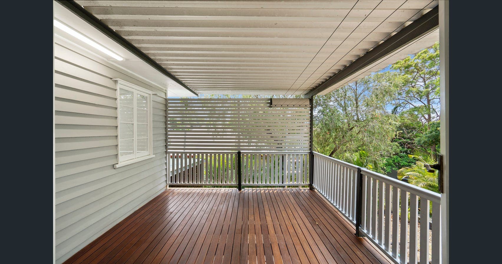 218 Winstanley Street, Carina Heights — photo 4 of 10