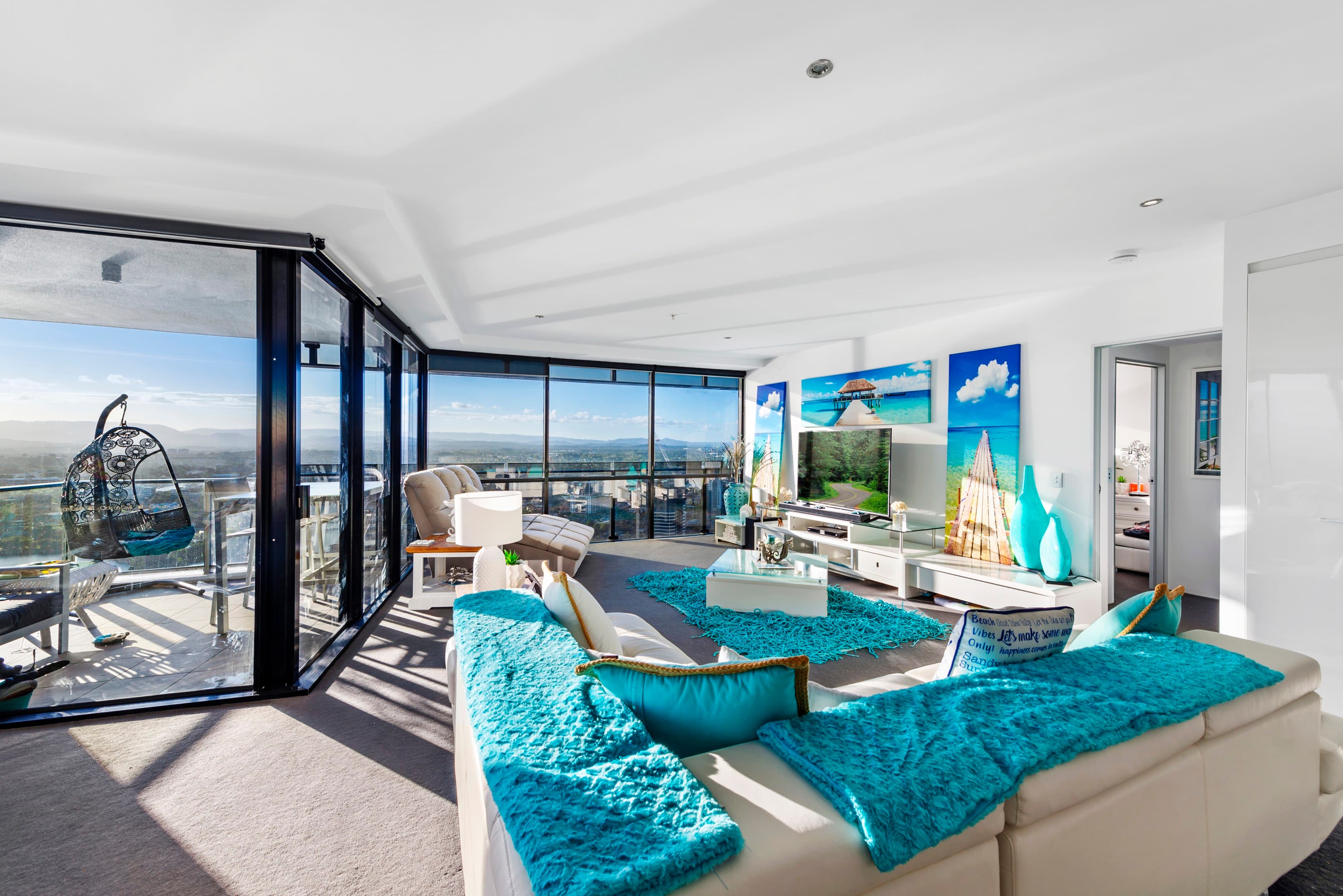 2376/9 Ferny Avenue, Surfers Paradise — photo 3 of 5