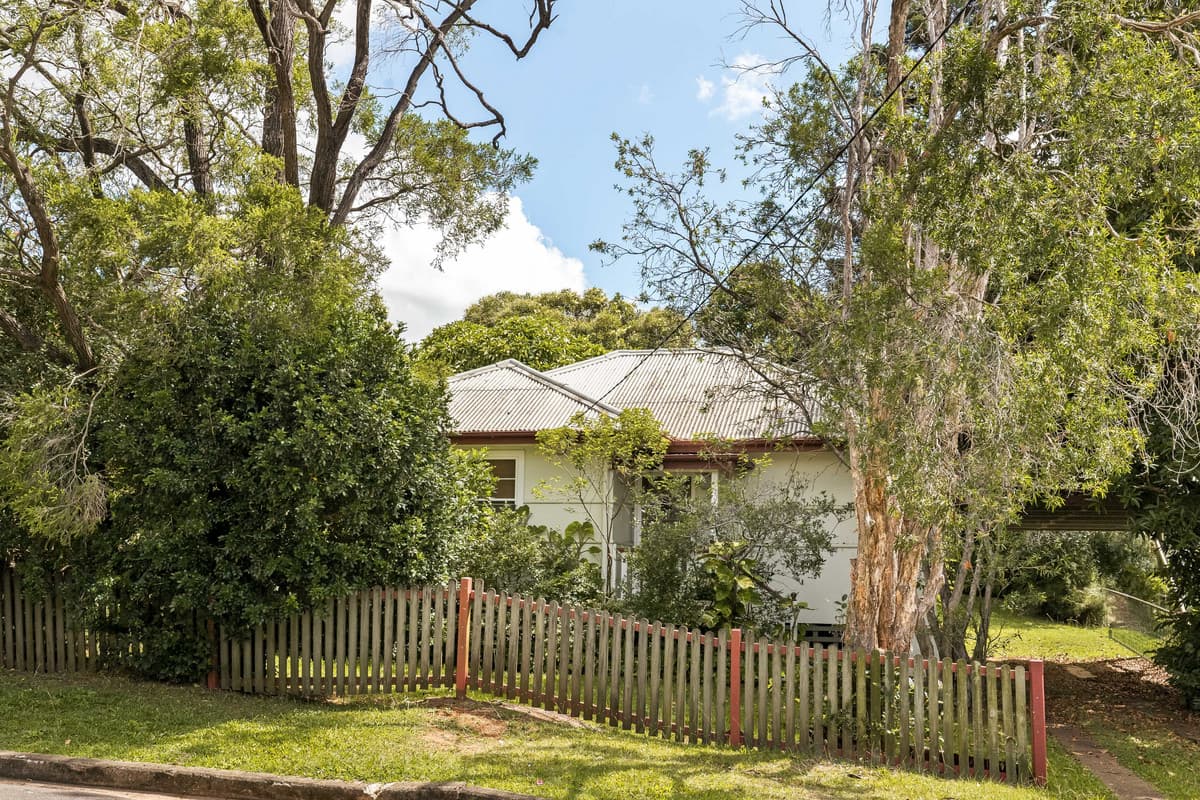 5 Sunny Avenue, Wavell Heights — photo 2 of 5