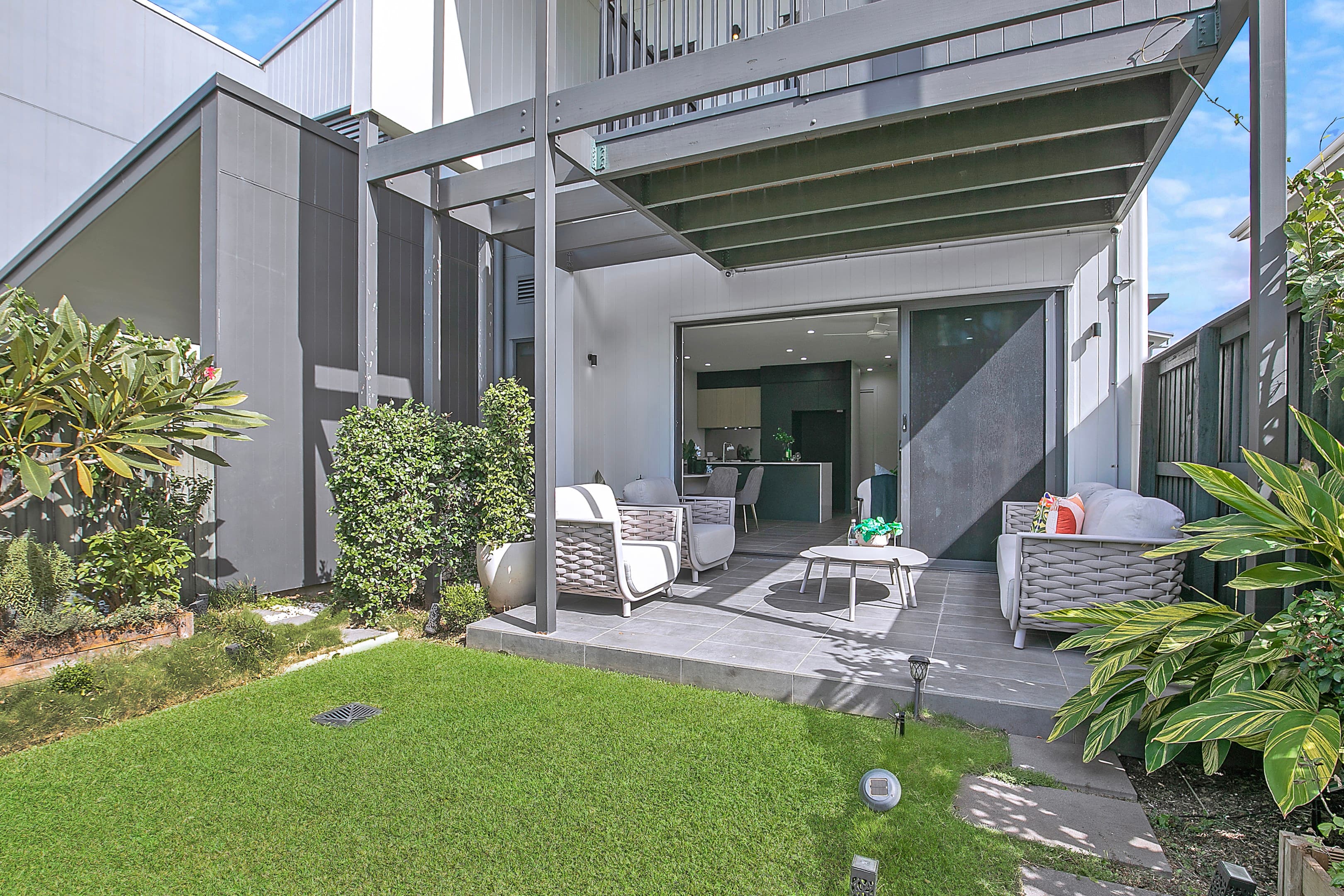 110/9 Ellen Street, Carina — photo 1 of 5