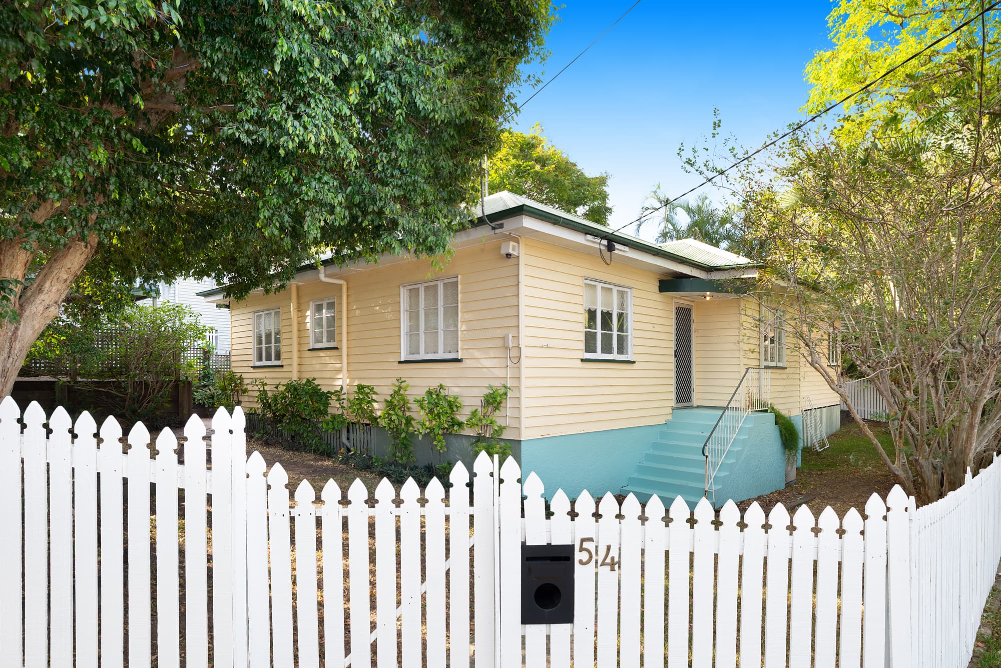 54 Plimsoll Street, Greenslopes — photo 1 of 5