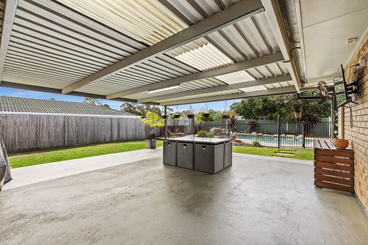 14 Grandis Crescent, Victoria Point — photo 4 of 5