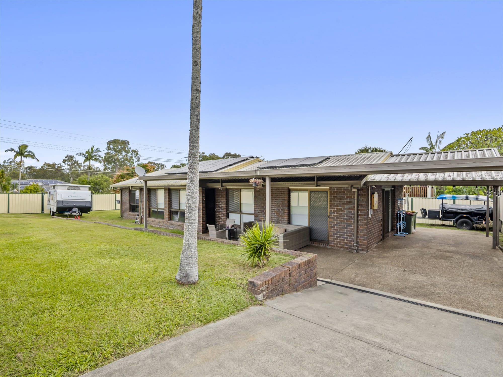 1/84 Ishmael Road, Camira — photo 1 of 5