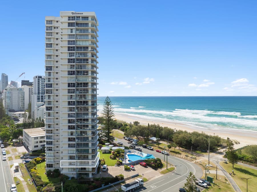 8/67 Broadbeach Boulevard, Broadbeach — photo 4 of 5