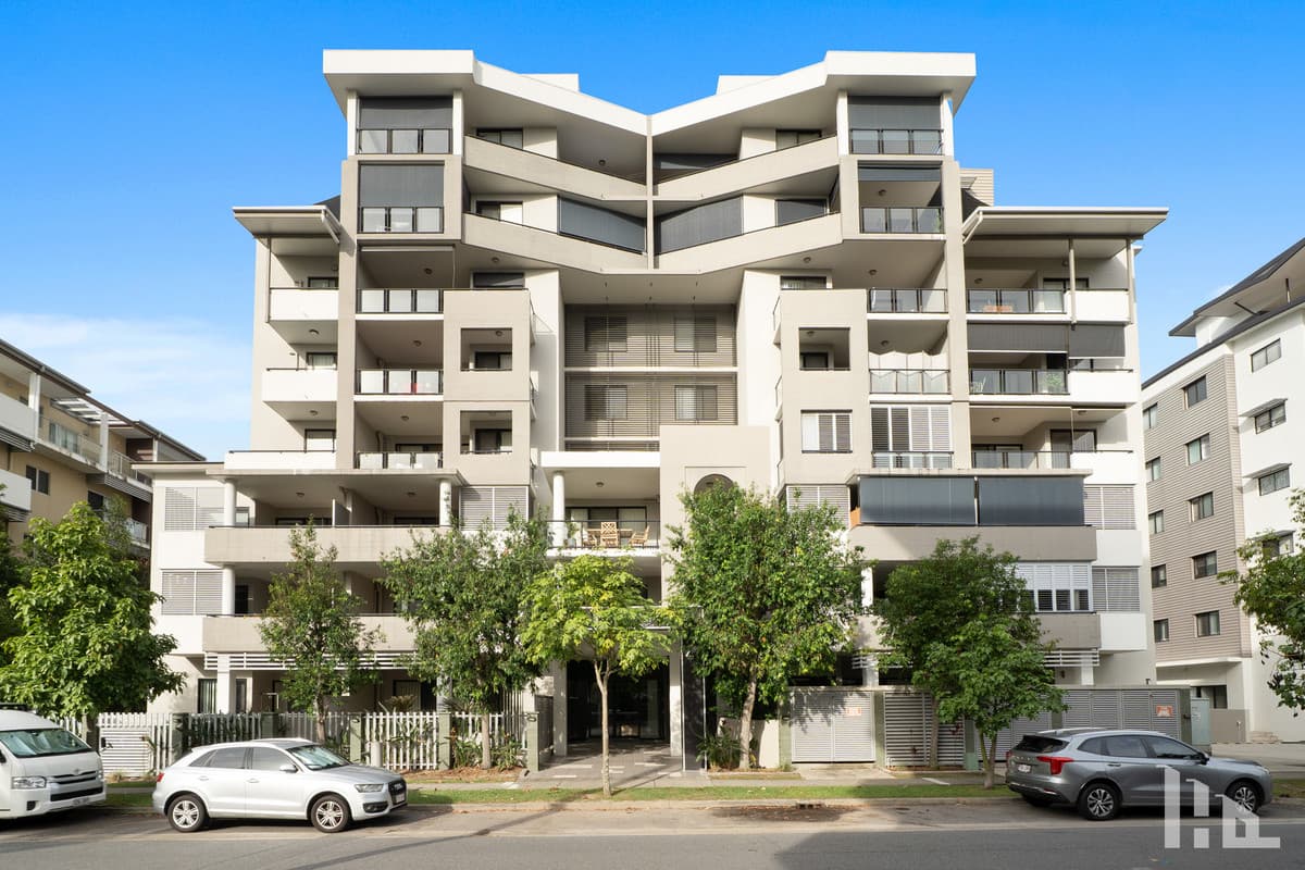 4/41 Playfield Street, Chermside — photo 1 of 5