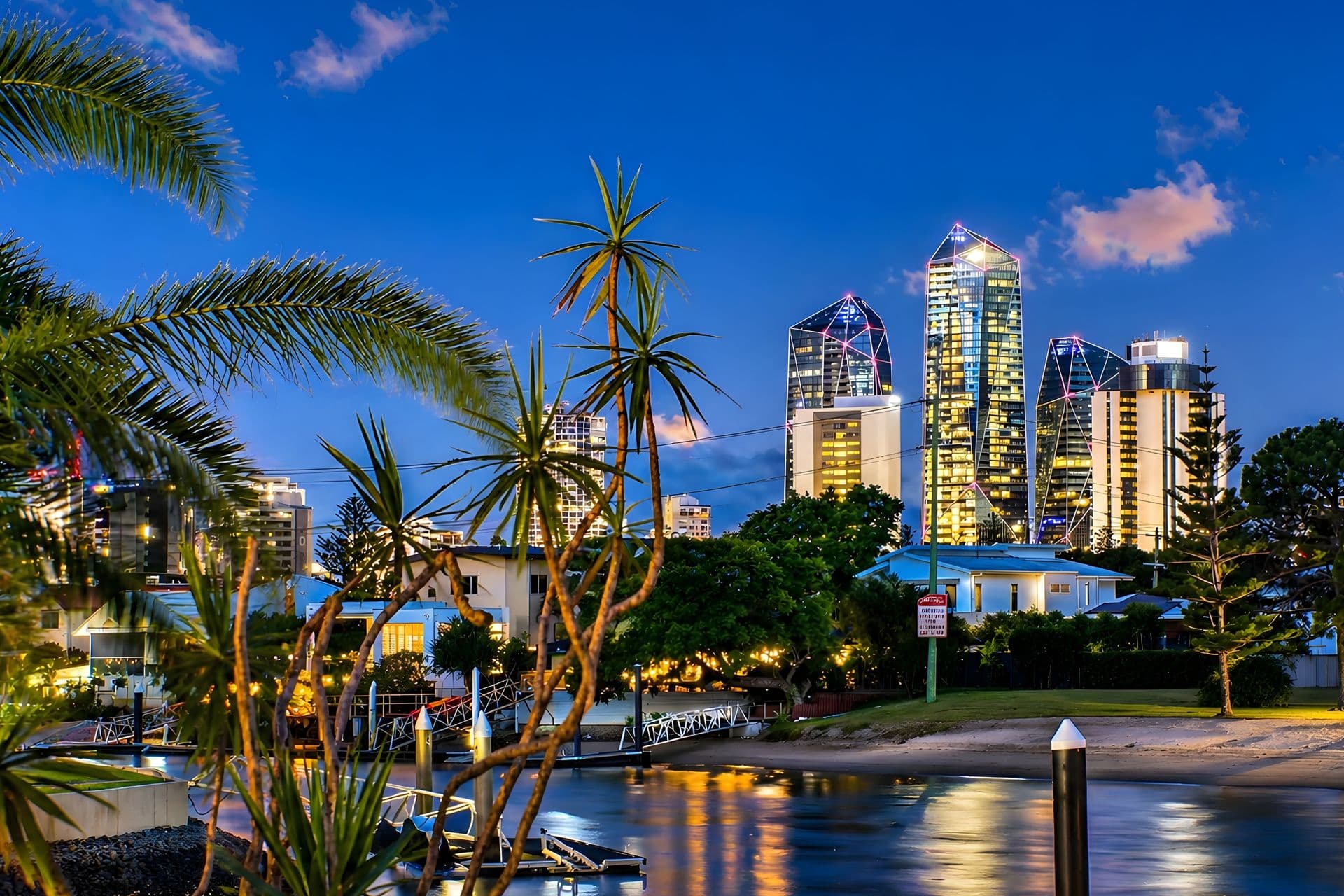 47 Beverley Crescent, Broadbeach Waters — photo 4 of 5