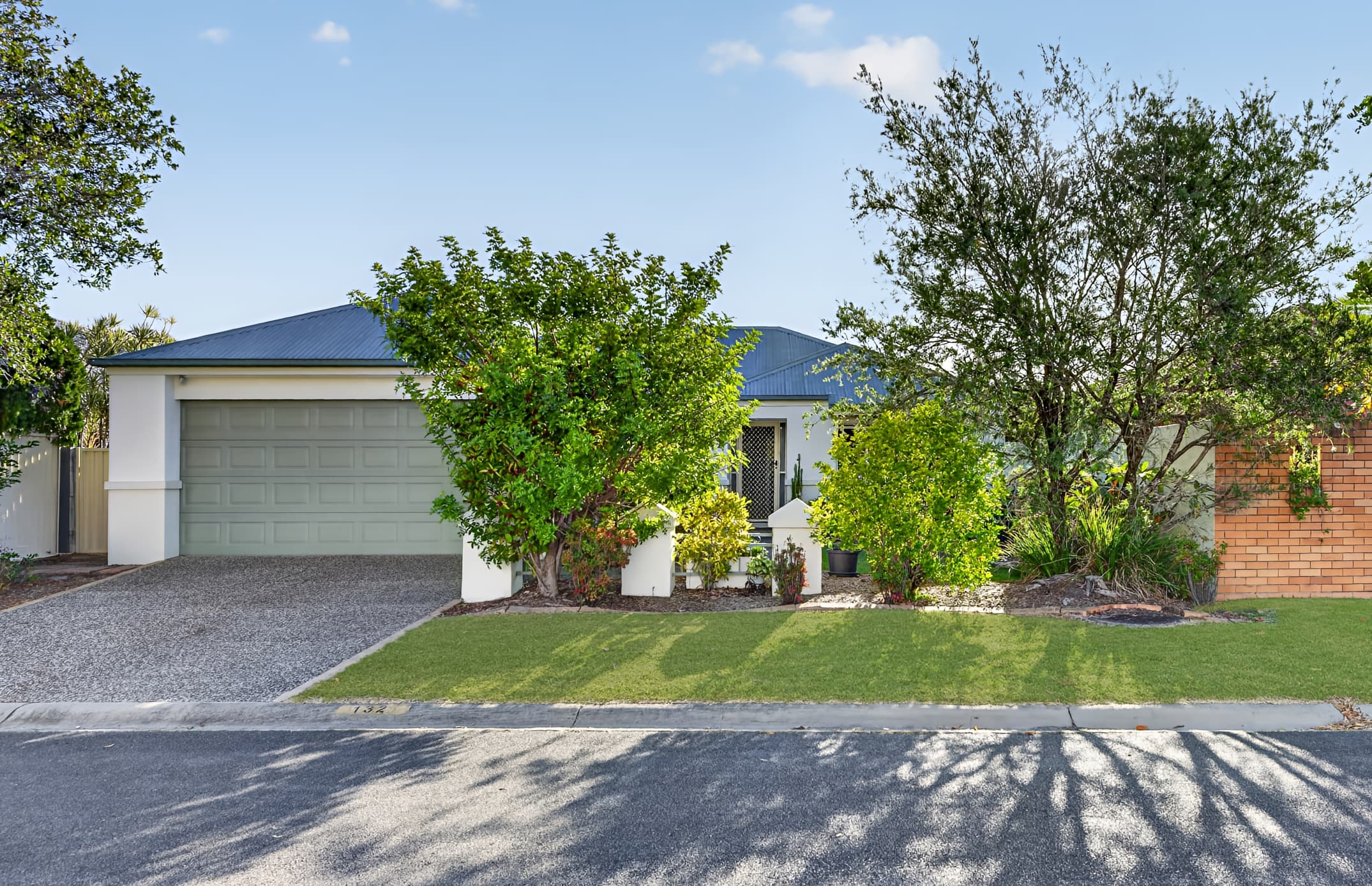 132 Harrier Drive, Burleigh Waters — photo 1 of 5