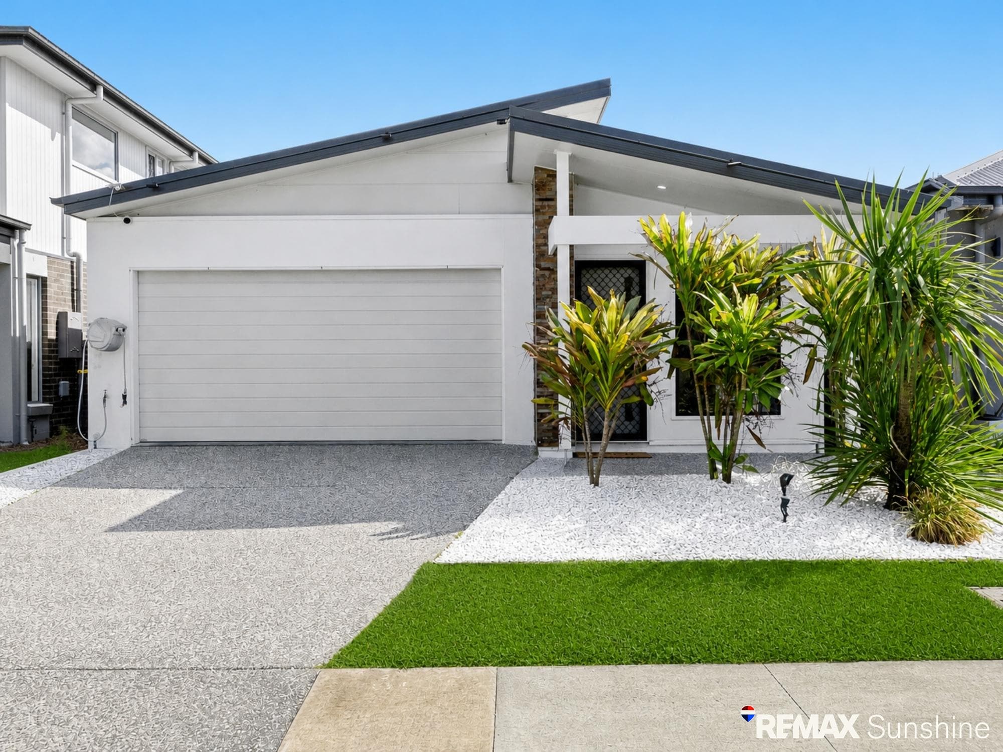4 Kelman Street, Palmview — photo 1 of 5