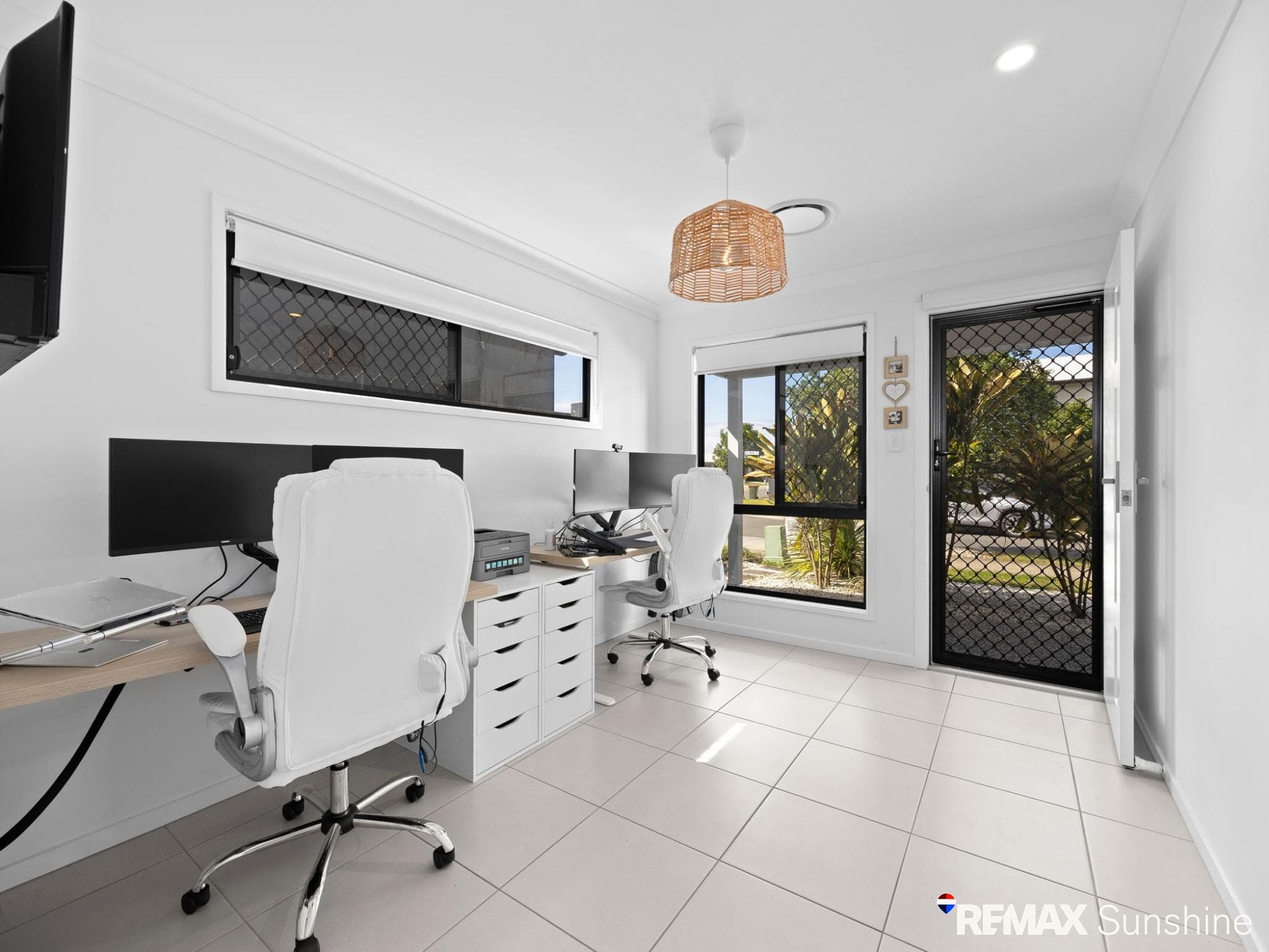 4 Kelman Street, Palmview — photo 2 of 5