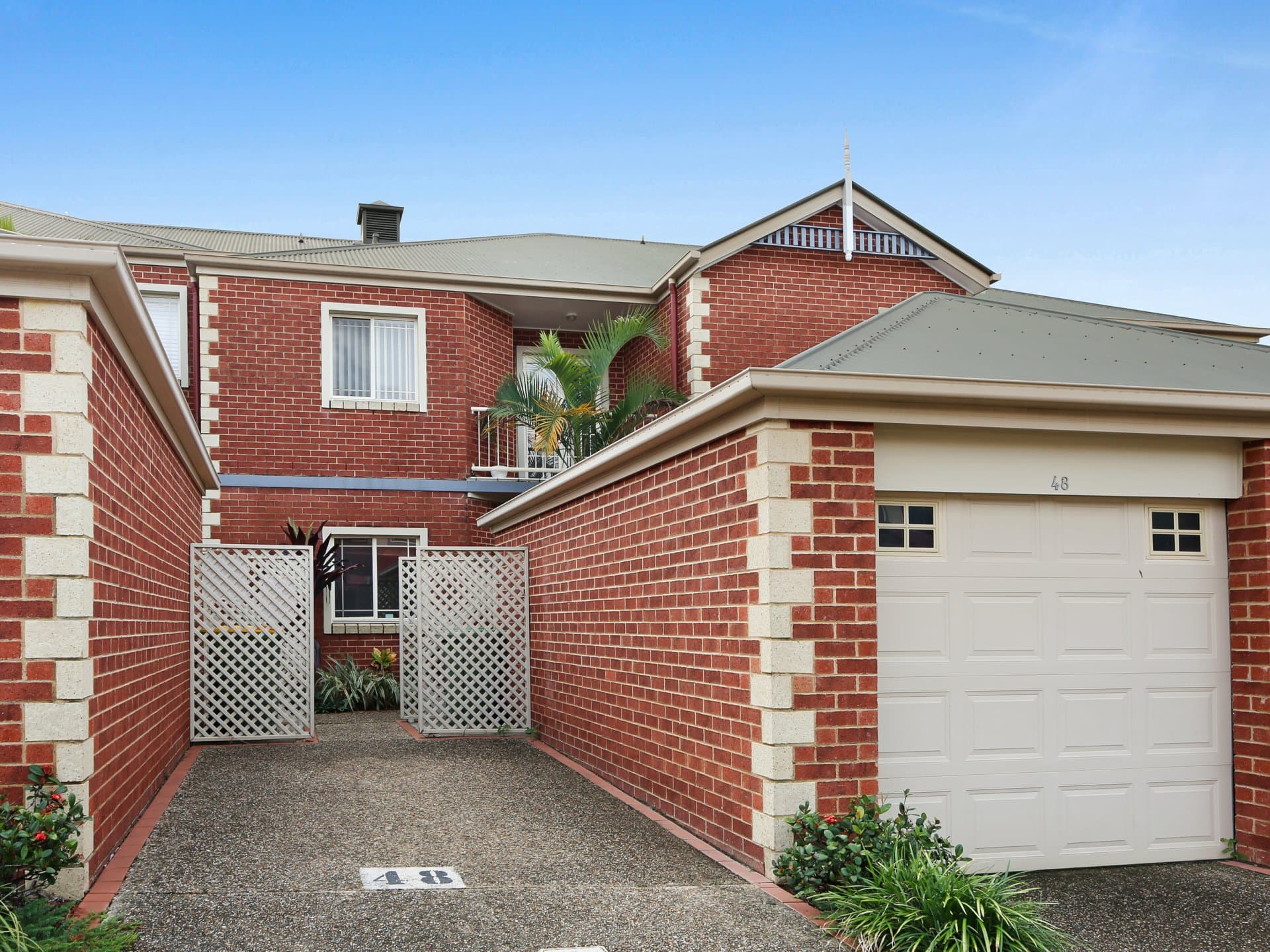 48/55 Paradise Springs Avenue, Robina — photo 1 of 5