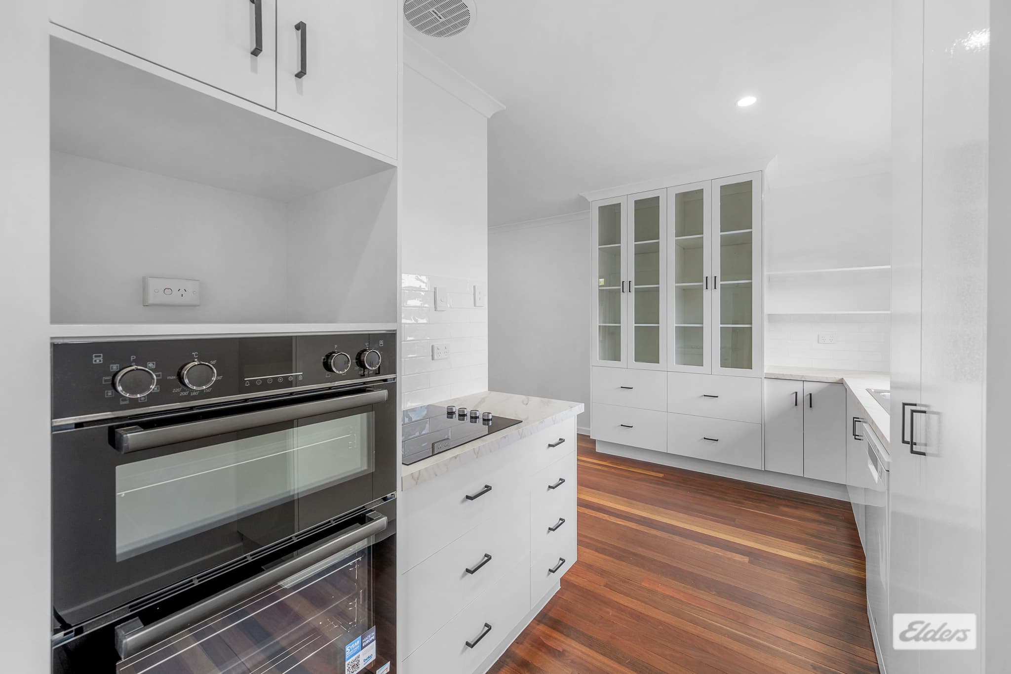 15 Boles Street, West Gladstone — photo 1 of 5