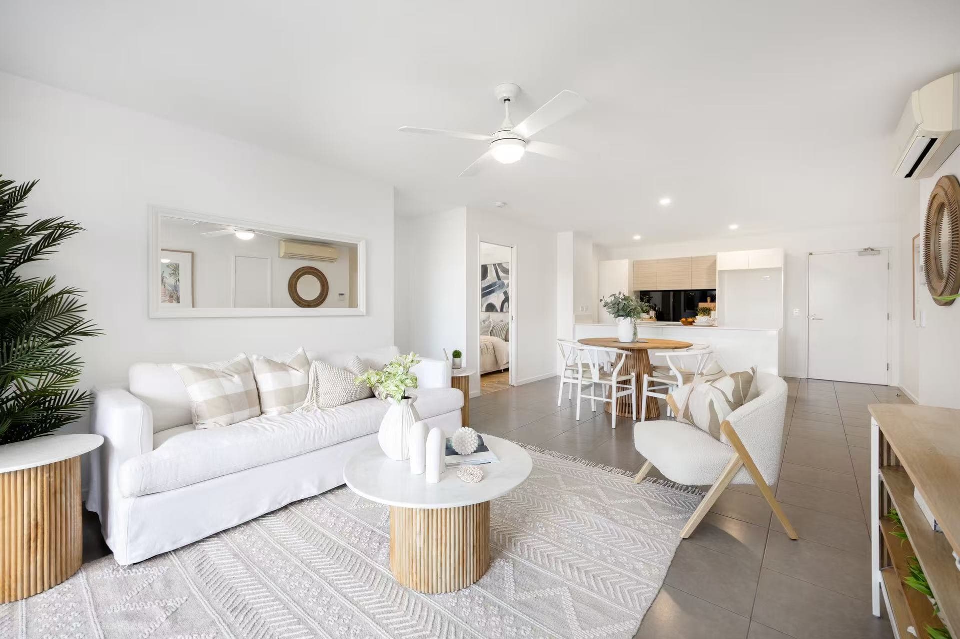 4213/1-7 Waterford Court, Bundall — photo 1 of 5