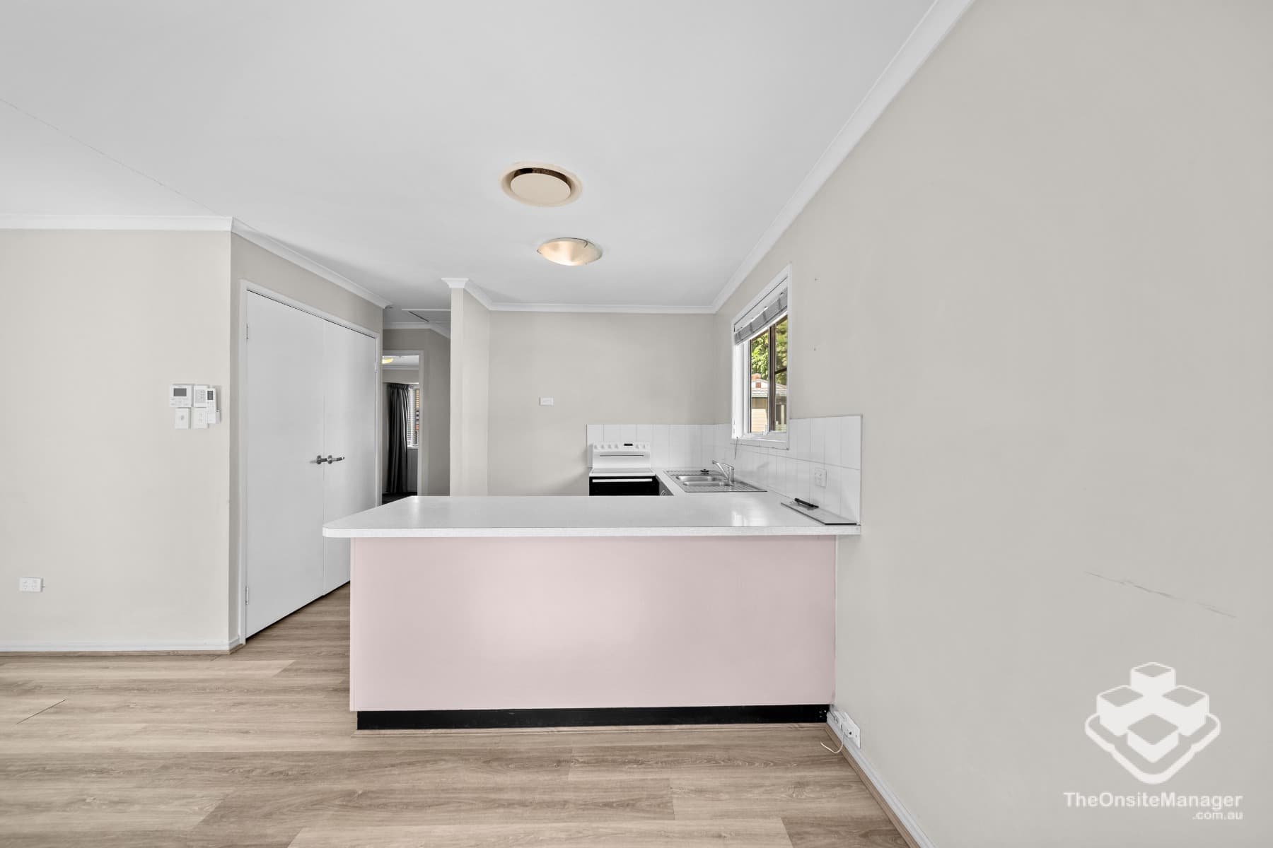 1 Cedar Drive, Stapylton — photo 4 of 5