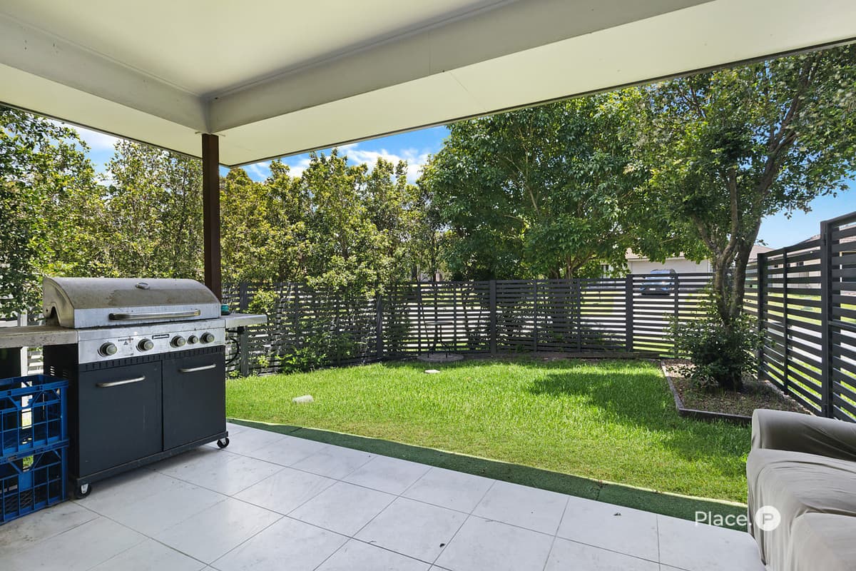 2/17 Astley Parade, North Lakes — photo 1 of 5