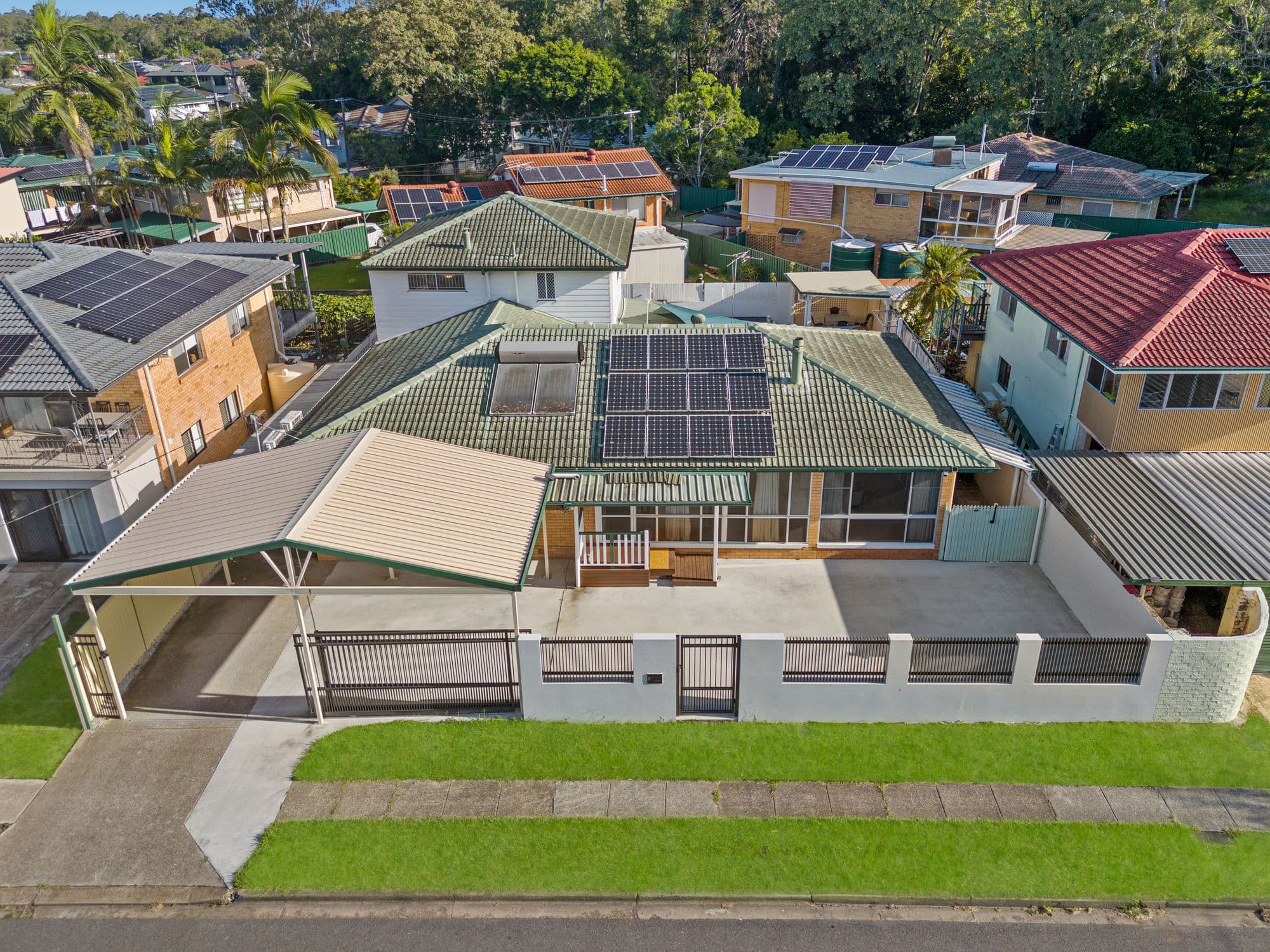 8 Parkway Street, Macgregor — photo 1 of 8