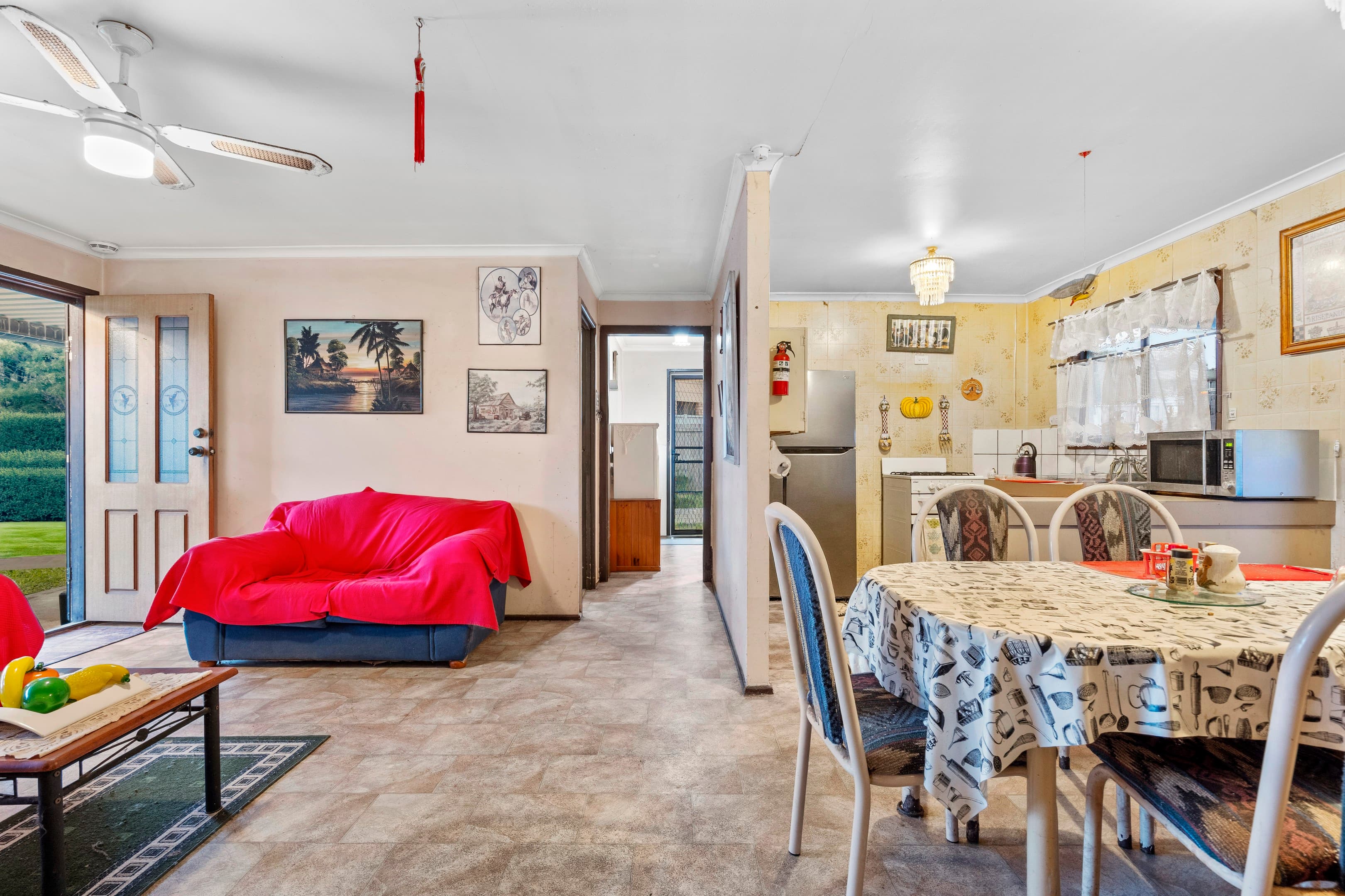 5 Breynia Street, Kingston — photo 4 of 5