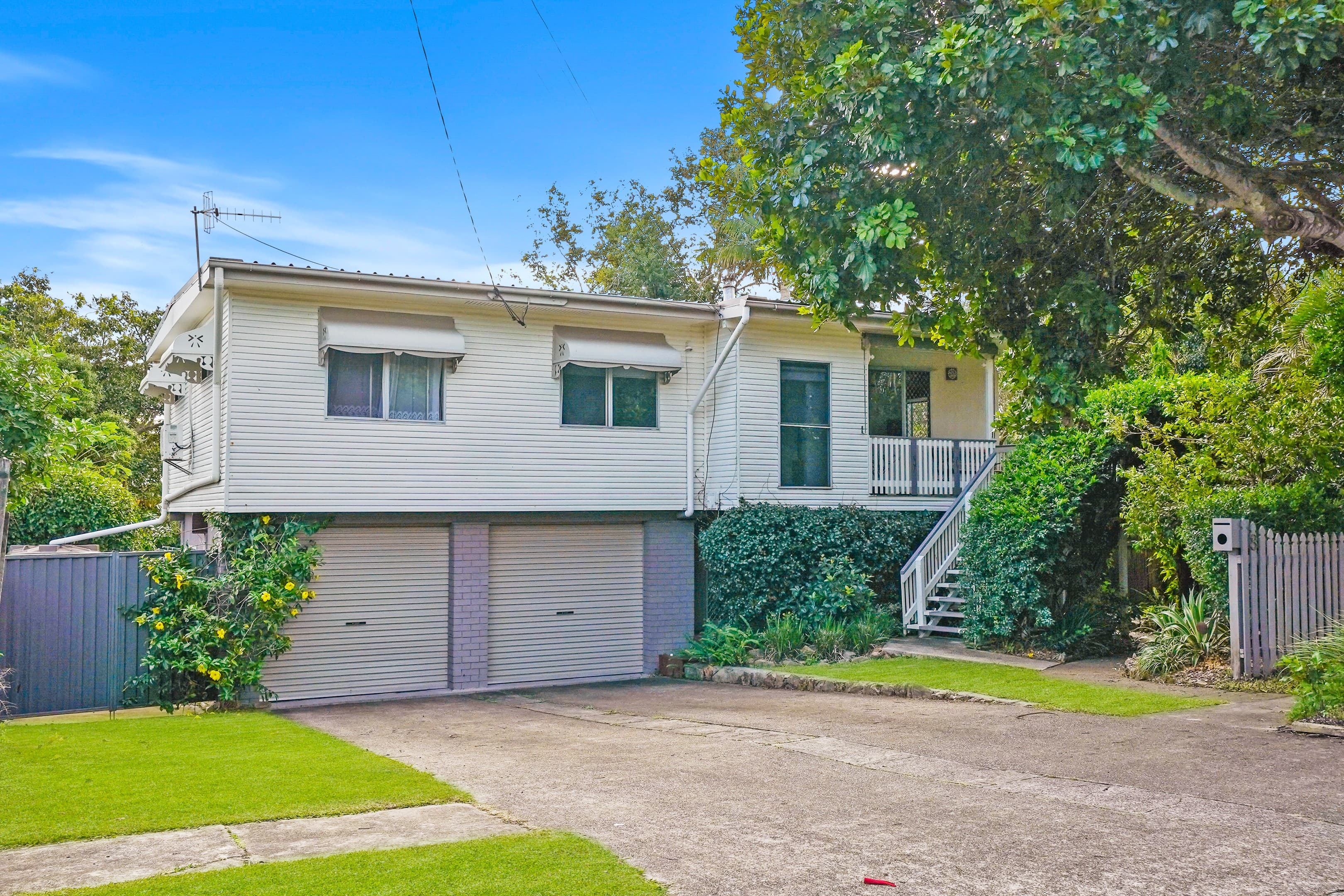 8 Pheasant Avenue, Beenleigh — photo 1 of 5