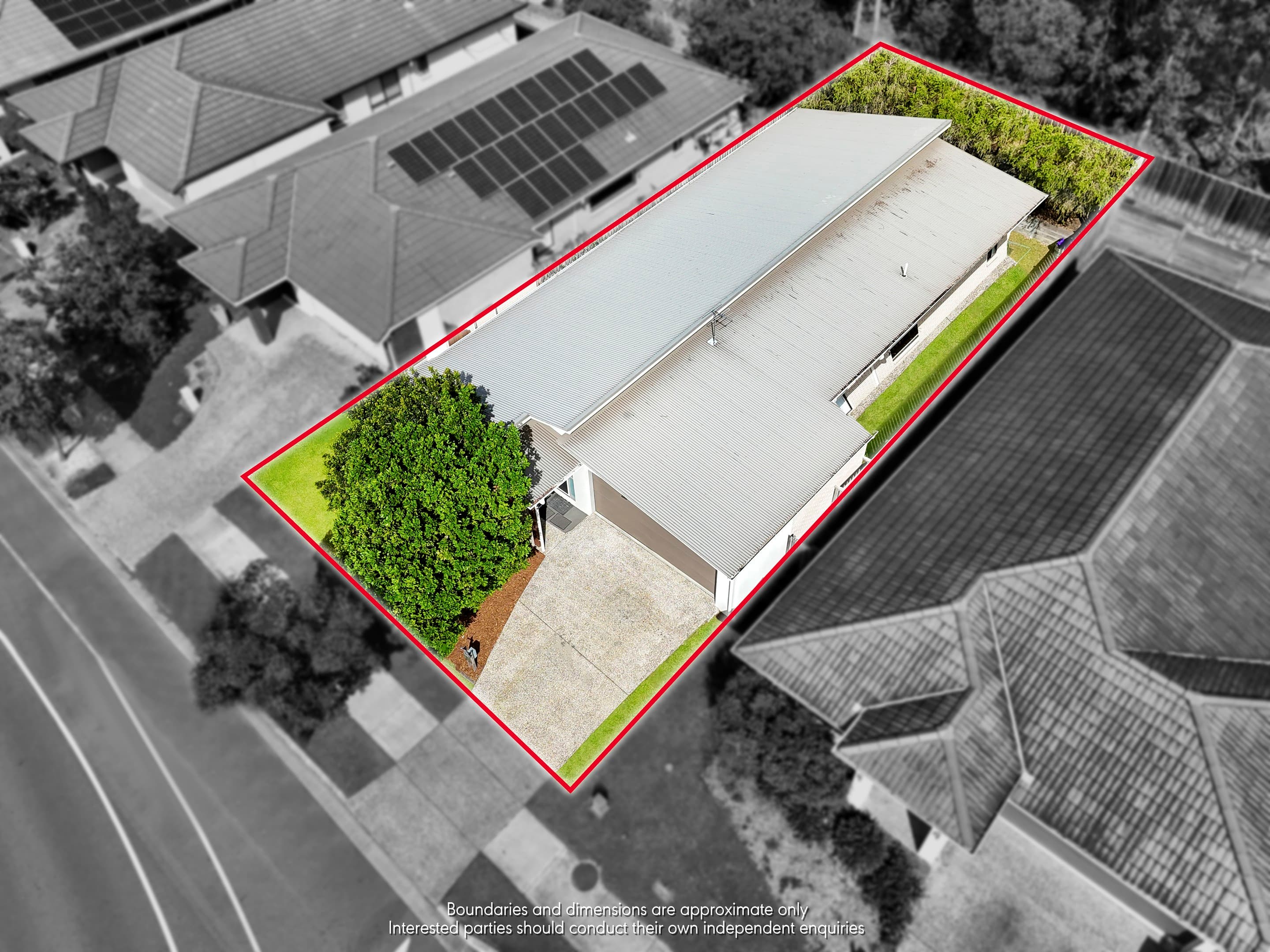 542 Gainsborough Drive, Pimpama — photo 1 of 5