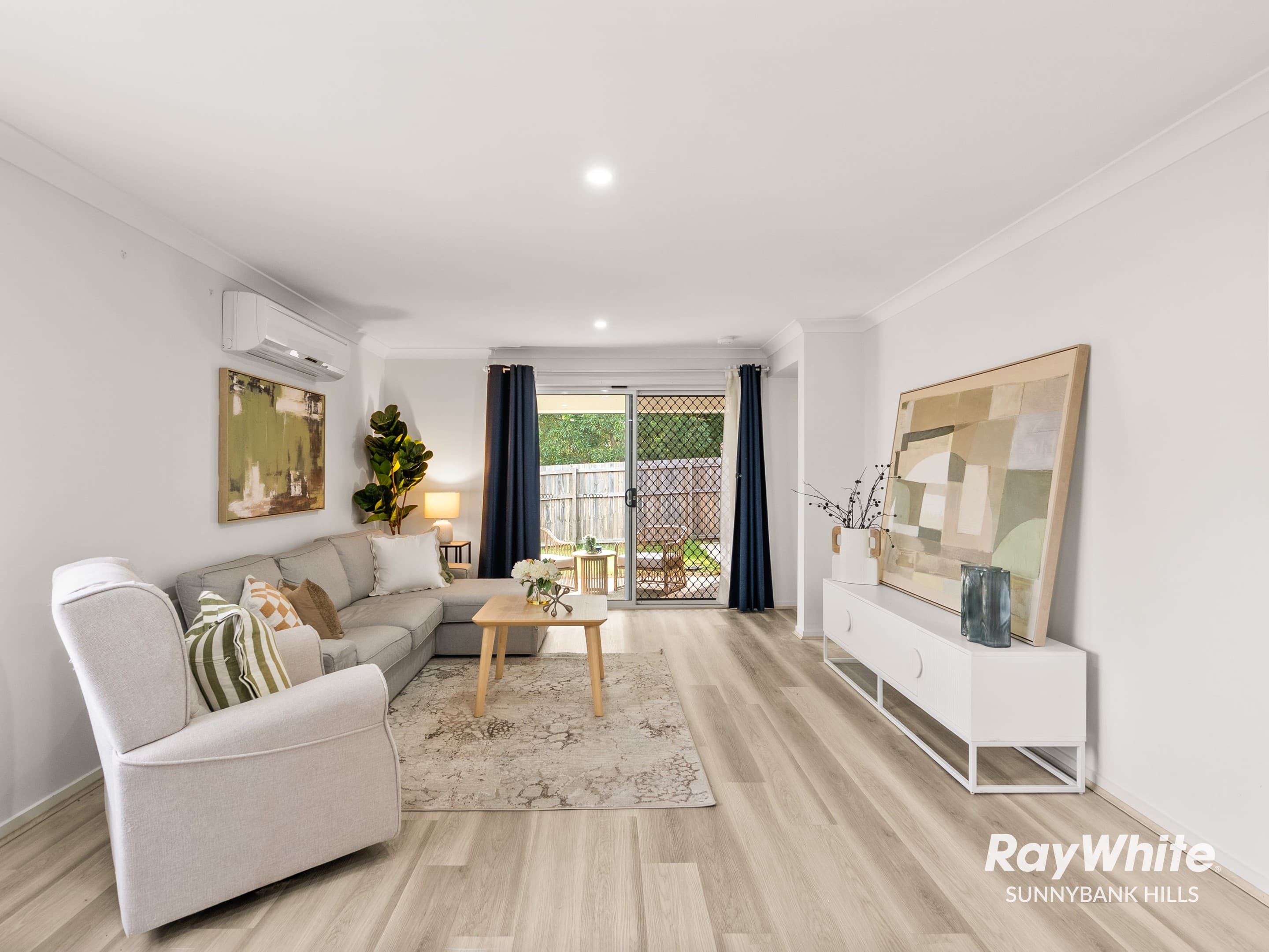 6 Anook Avenue, Browns Plains — photo 2 of 5