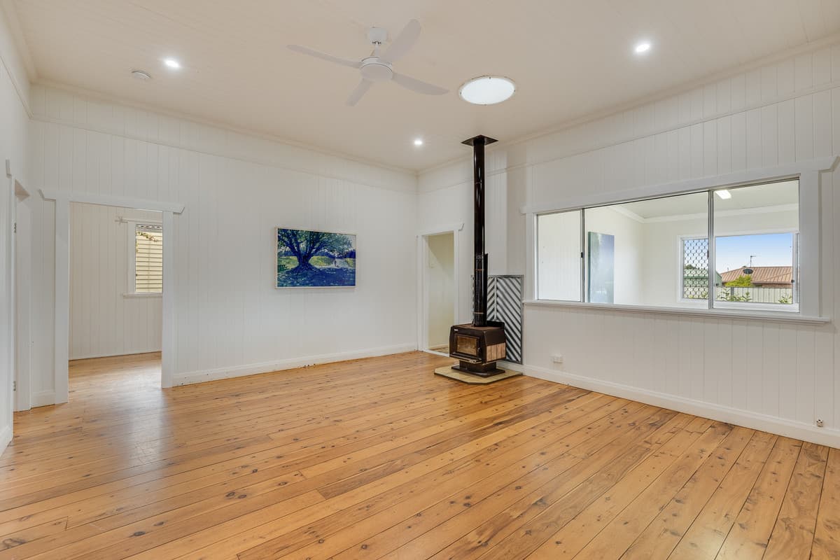 9 Wilfred Street, Harristown — photo 3 of 5