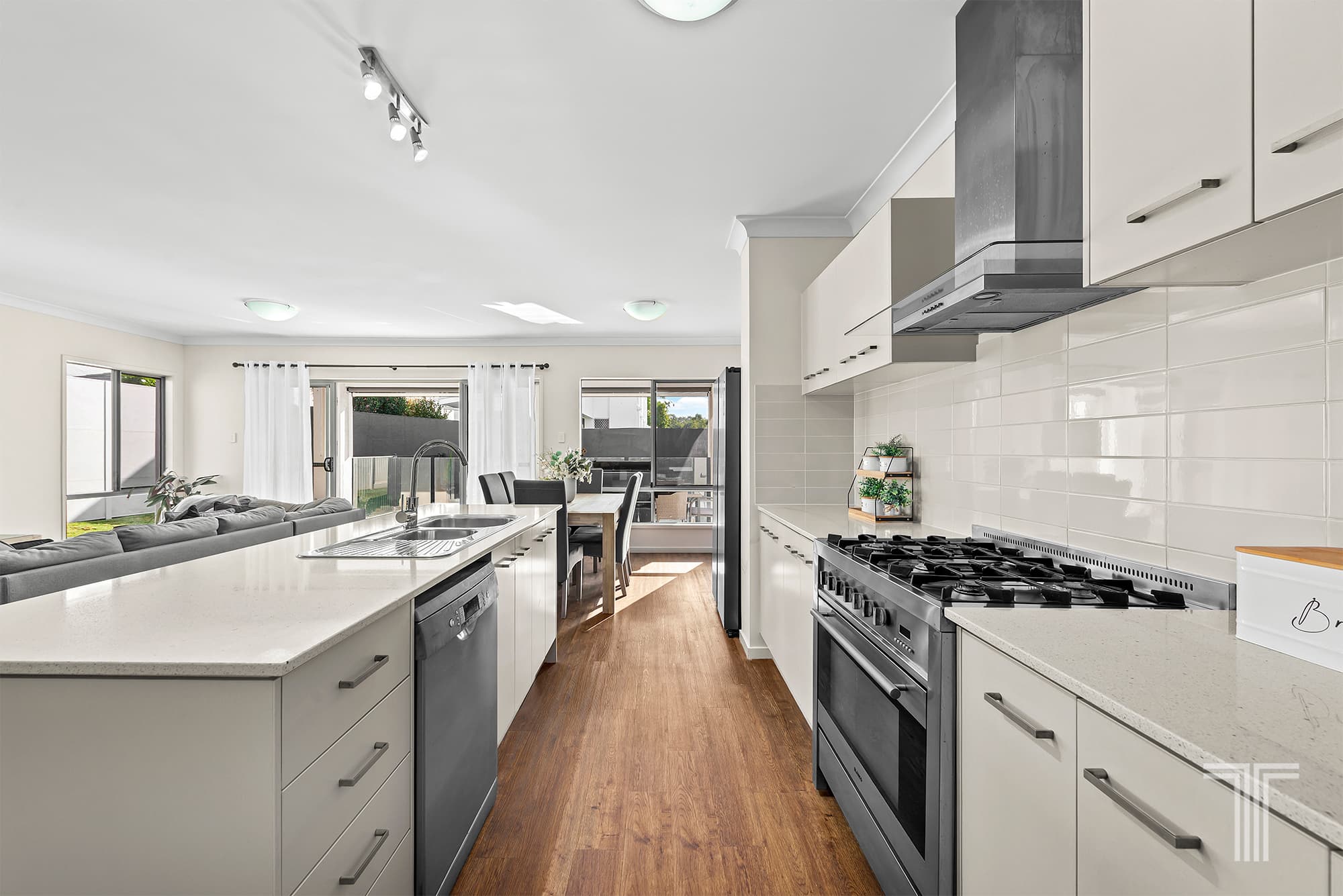7 Mcmullan Close, Gumdale — photo 4 of 5