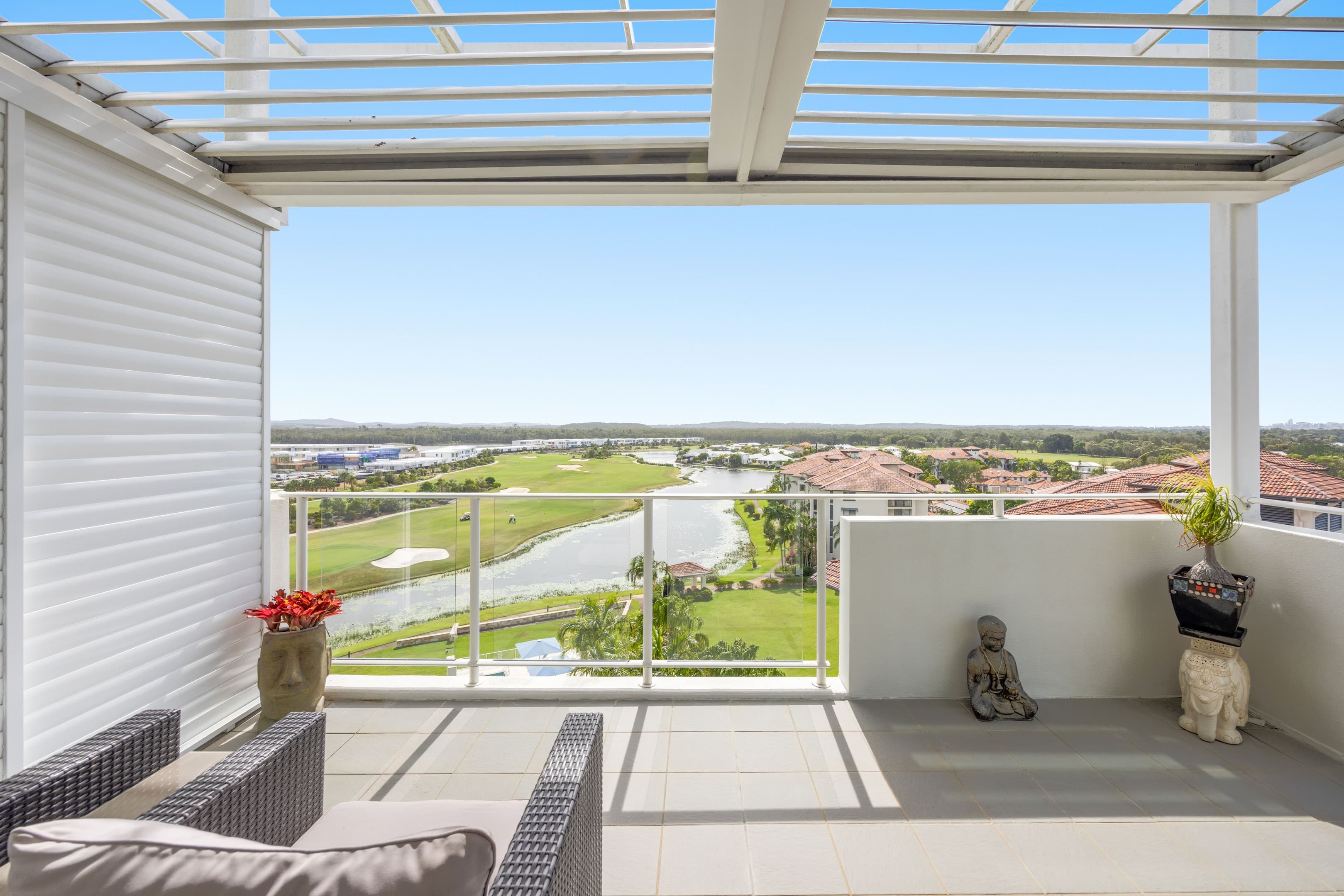 704/38 Mahogany Drive, Pelican Waters — photo 2 of 5