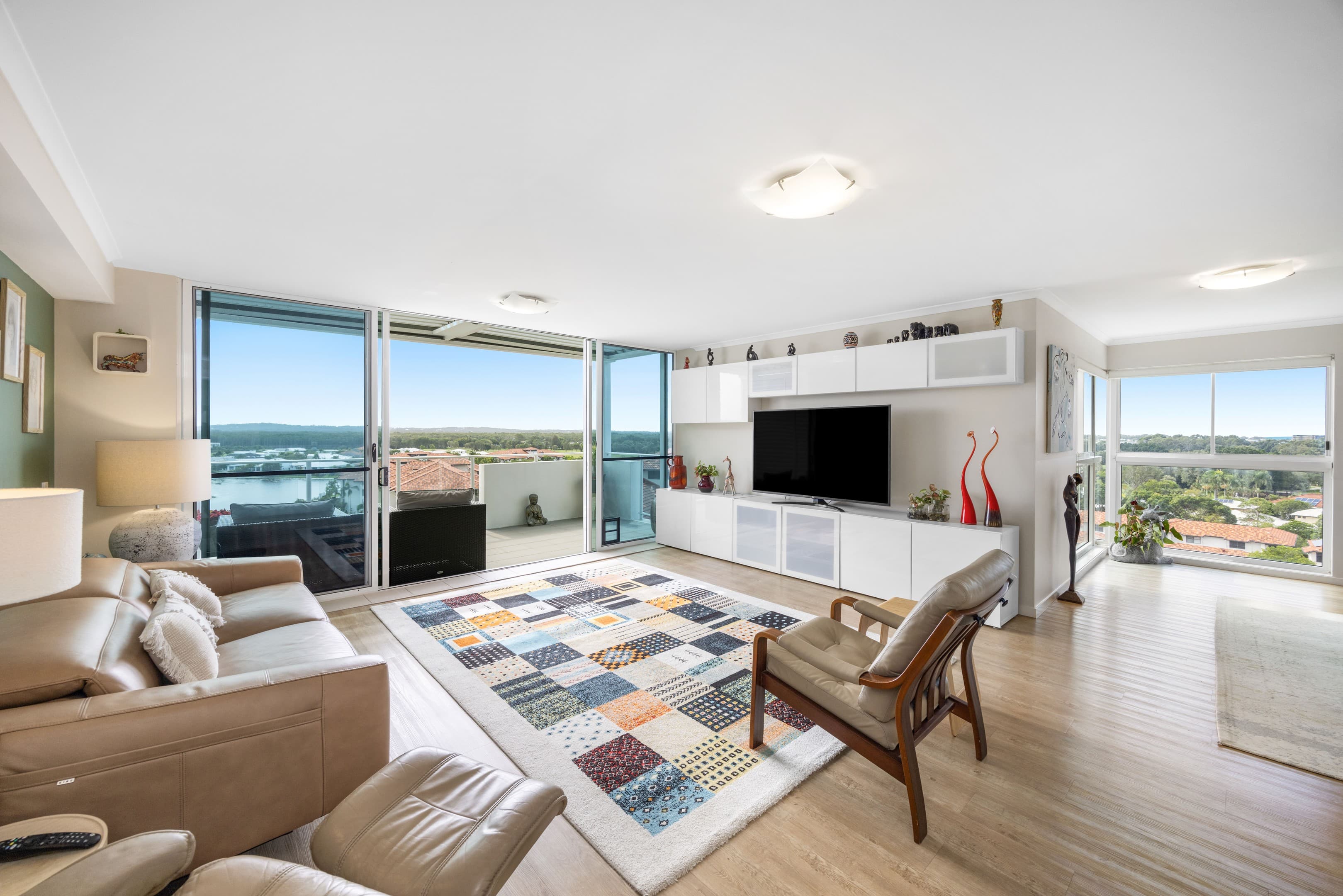 704/38 Mahogany Drive, Pelican Waters — photo 4 of 5