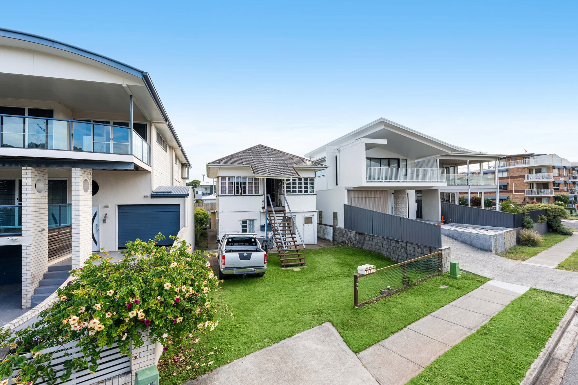 177 Wynnum Esplanade, Wynnum — photo 1 of 5
