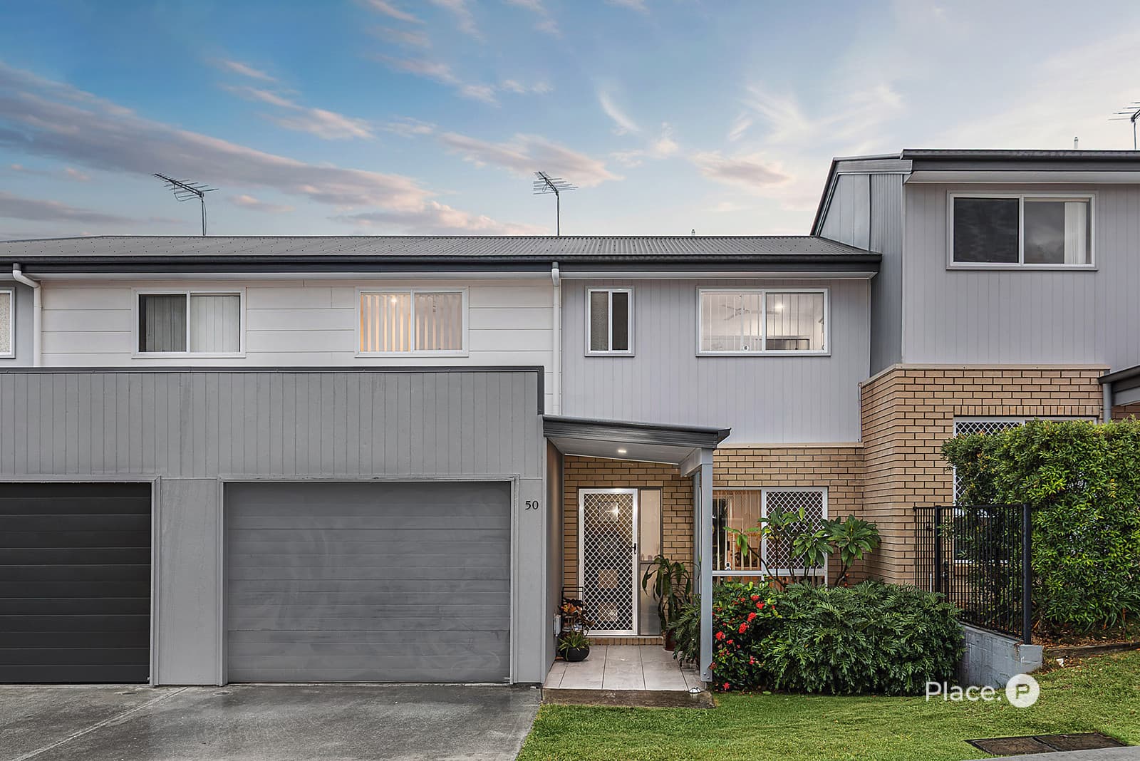 50/11 Emerald Place, Bridgeman Downs — photo 1 of 5