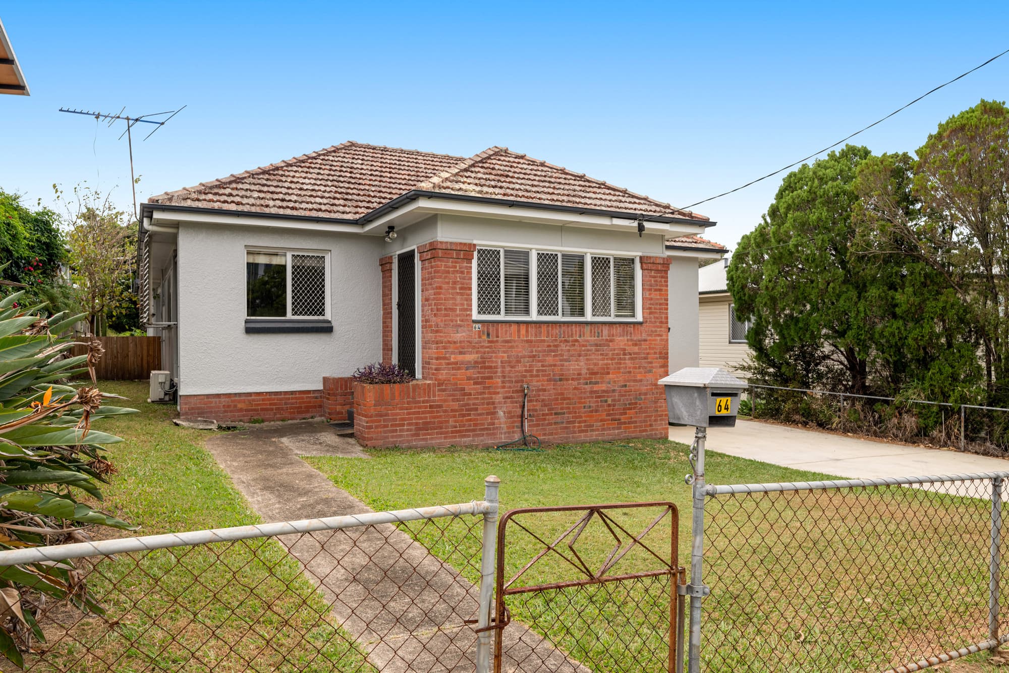 64 Baringa Street, Morningside — photo 1 of 5