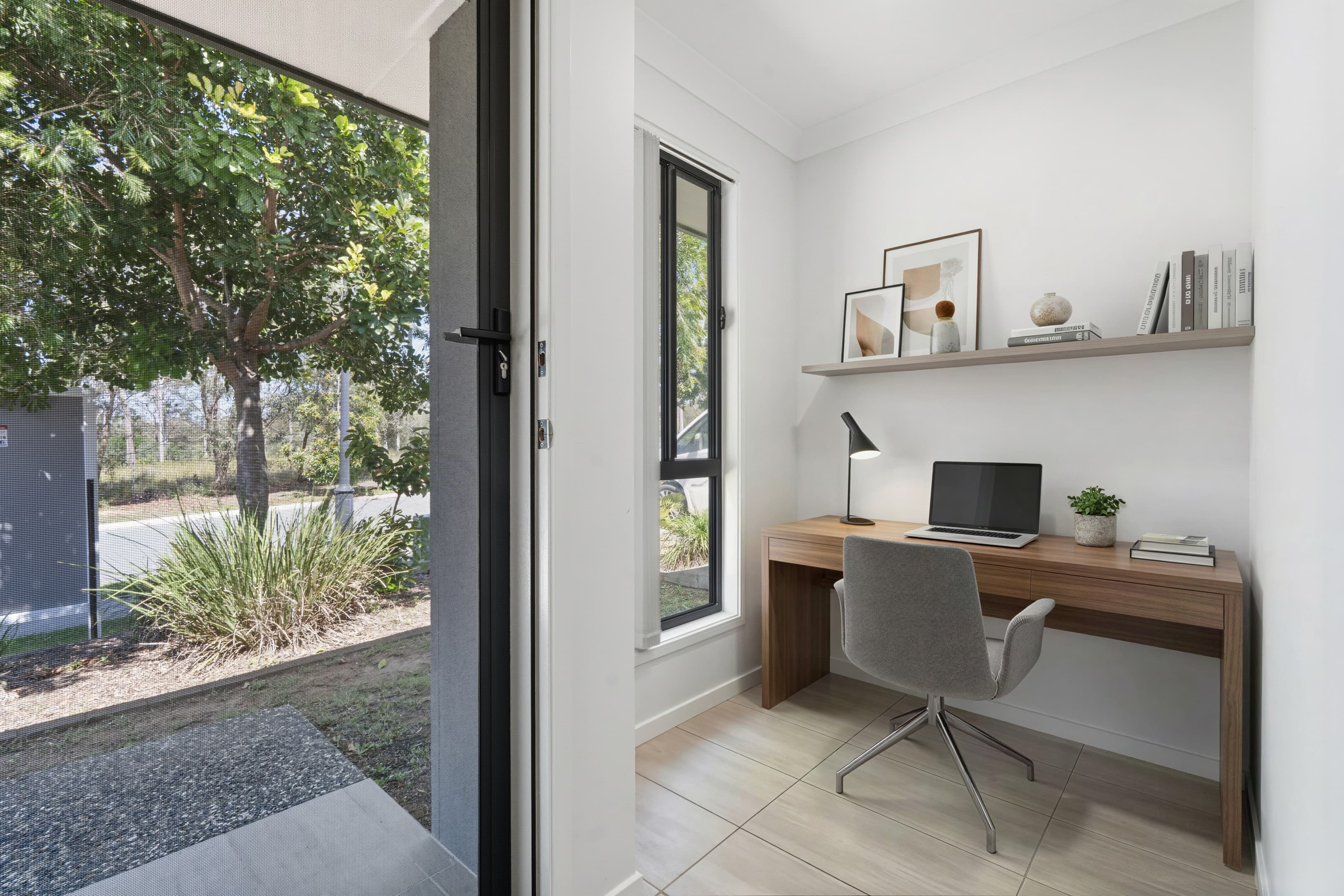 88 Almandin Street, Logan Reserve — photo 2 of 5