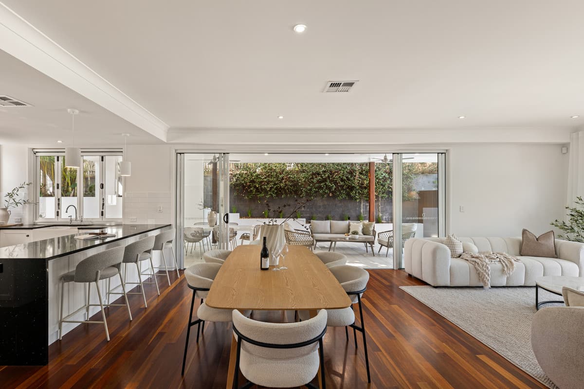 87 Mackay Street, Coorparoo — photo 2 of 5