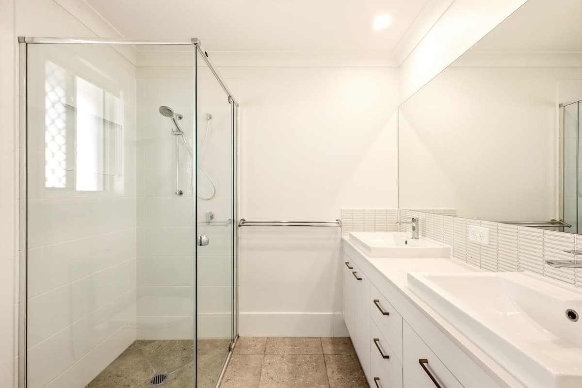 4 Mirapool Street, Rothwell — photo 4 of 5